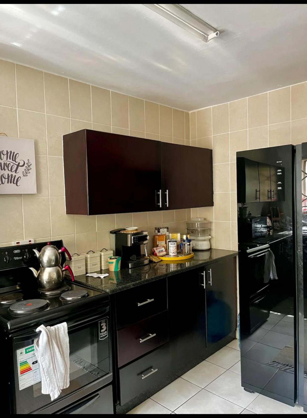 Double Story 1 Bed