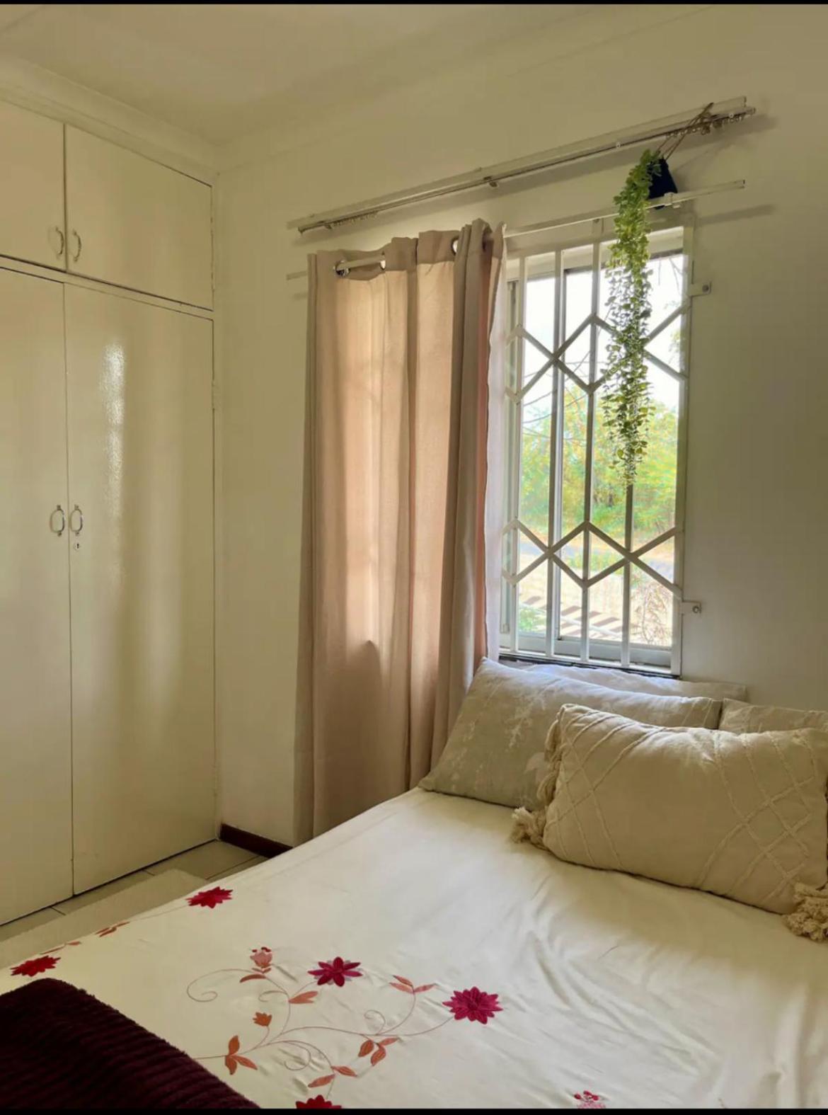 Double Story 1 Bed