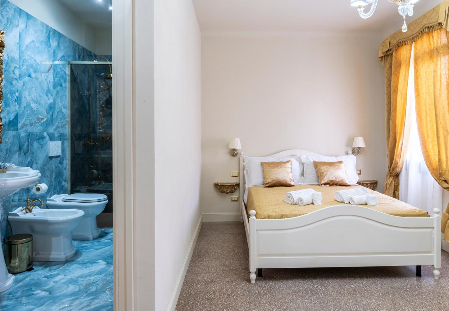 Palazzo Titti Rialto Suites