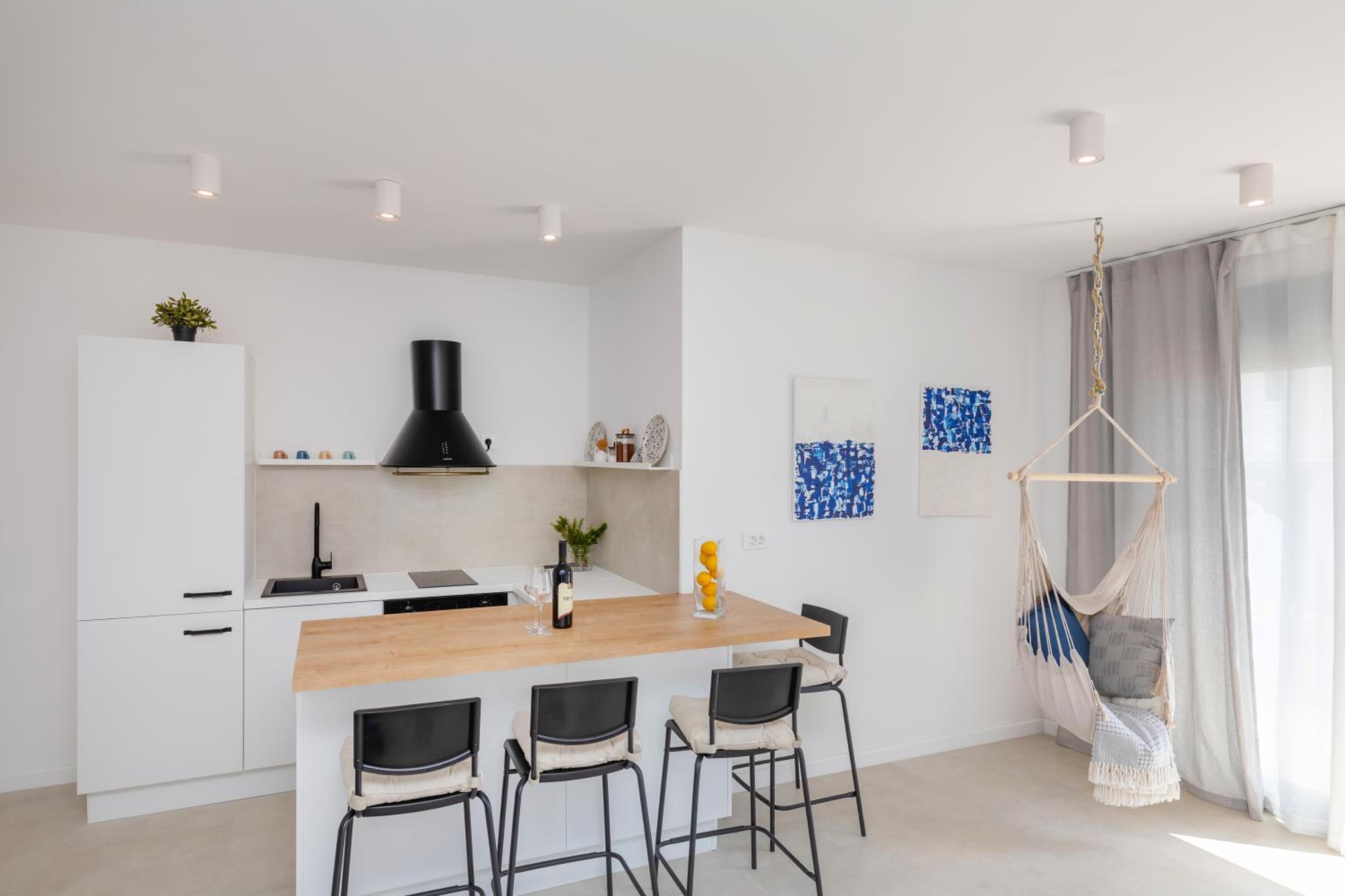 House Aqua