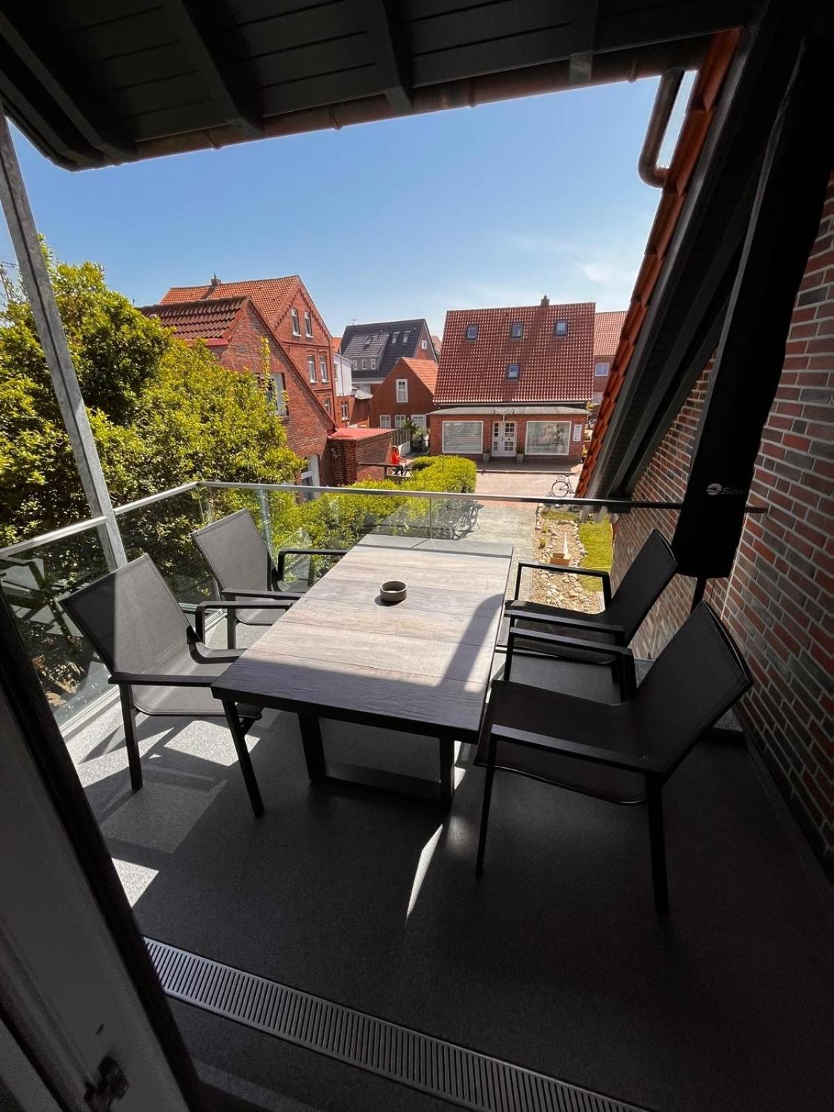 Winkelschiffchen V im Ortszentrum Juist