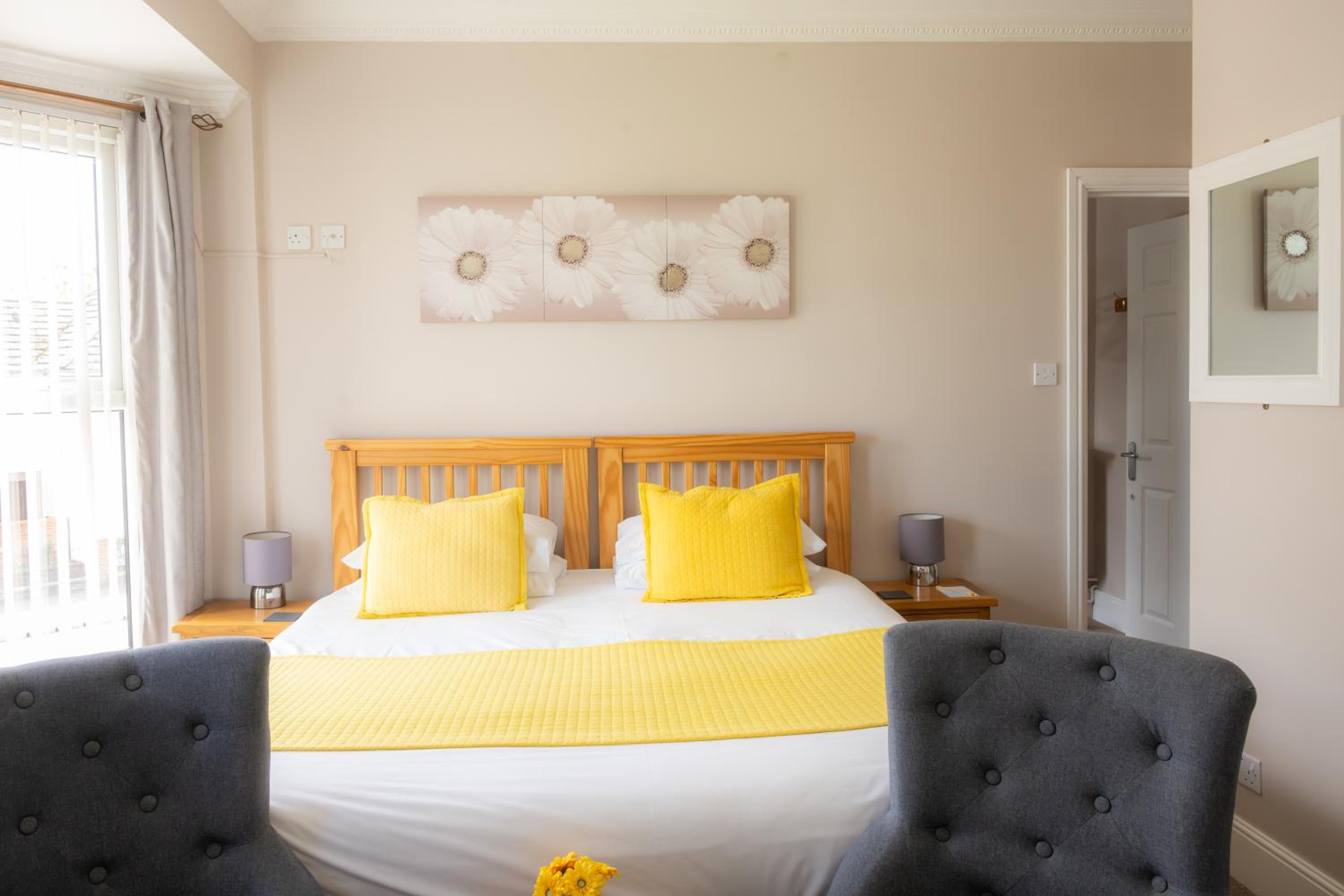 The Courtyard Guest House