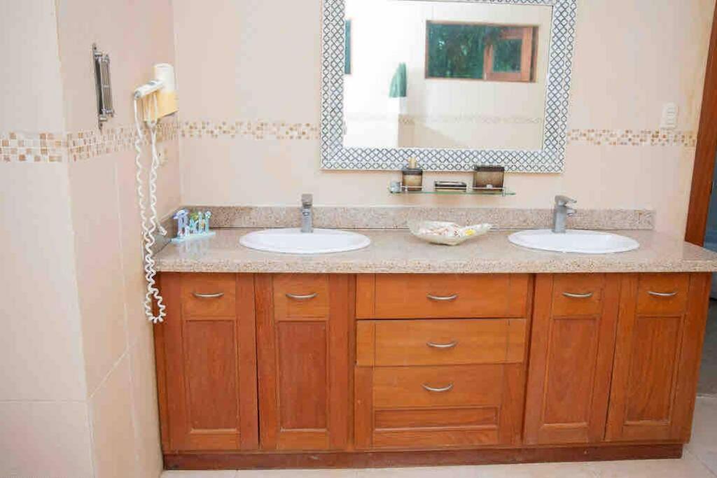 Acogedora Villa en Guavaberry