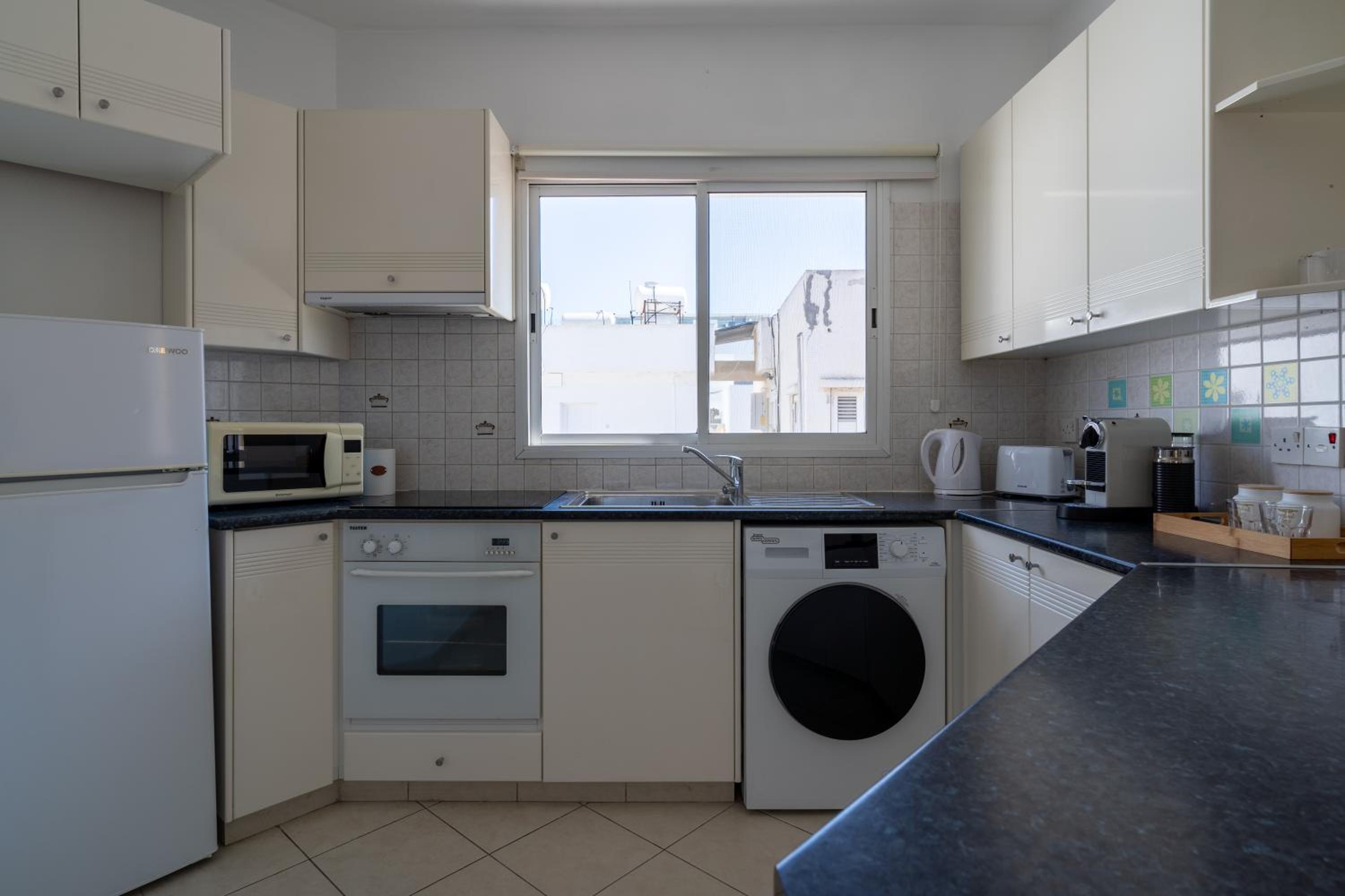 Stylish One Bedroom Apartment at Paphos Harbour