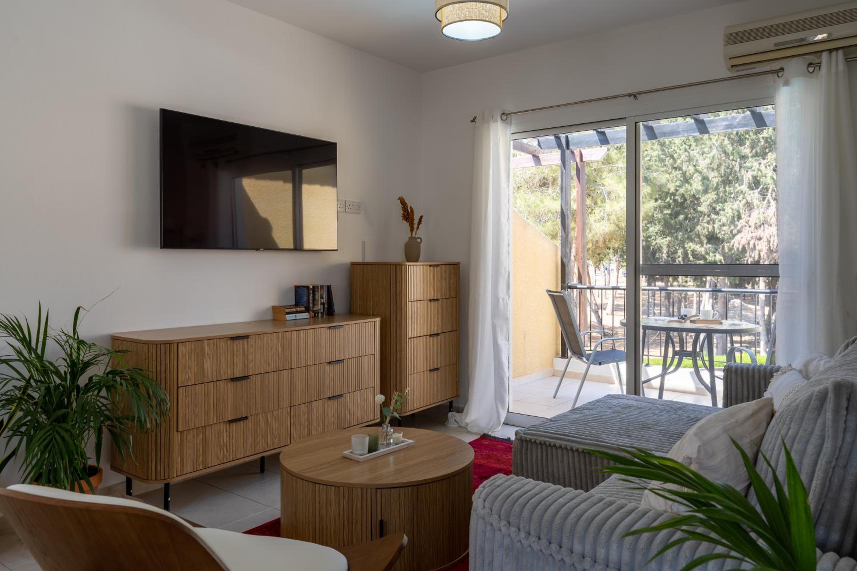 Stylish One Bedroom Apartment at Paphos Harbour