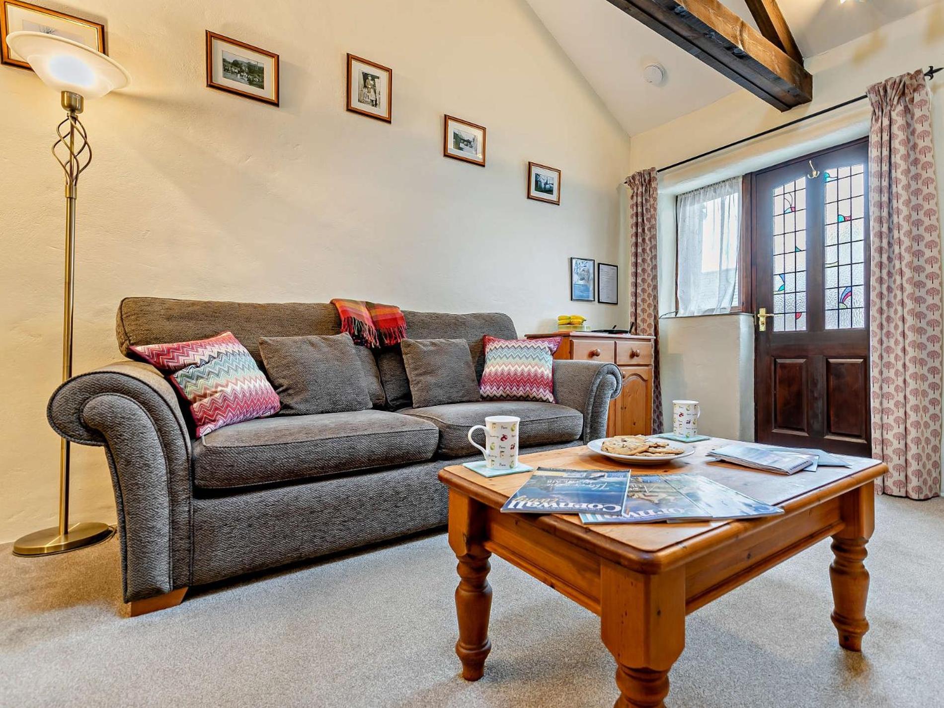 1 Bed in Camborne oc-oldml view 2