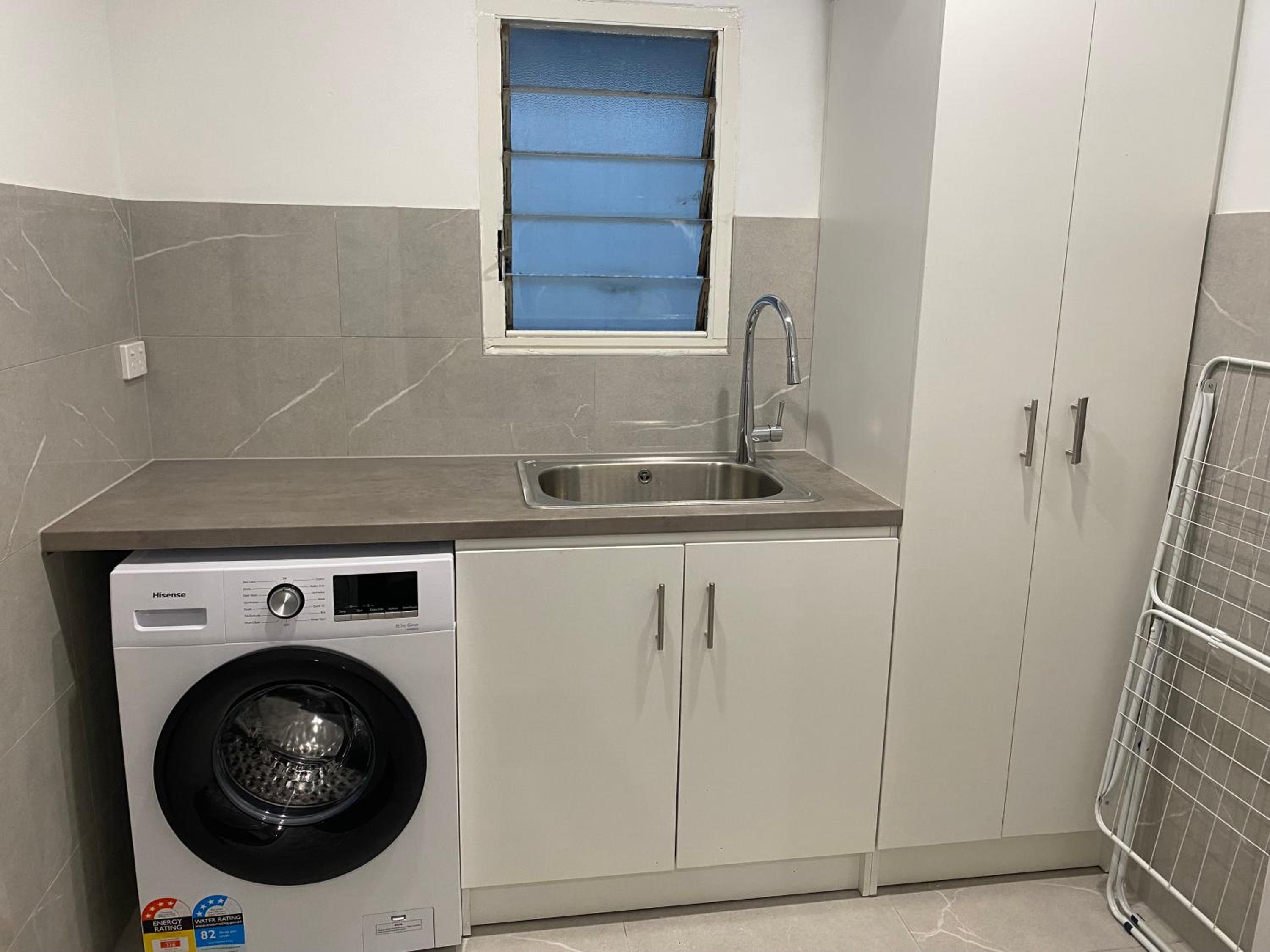 Beautiful 3 Bedrooms BNB between Airport and Sea