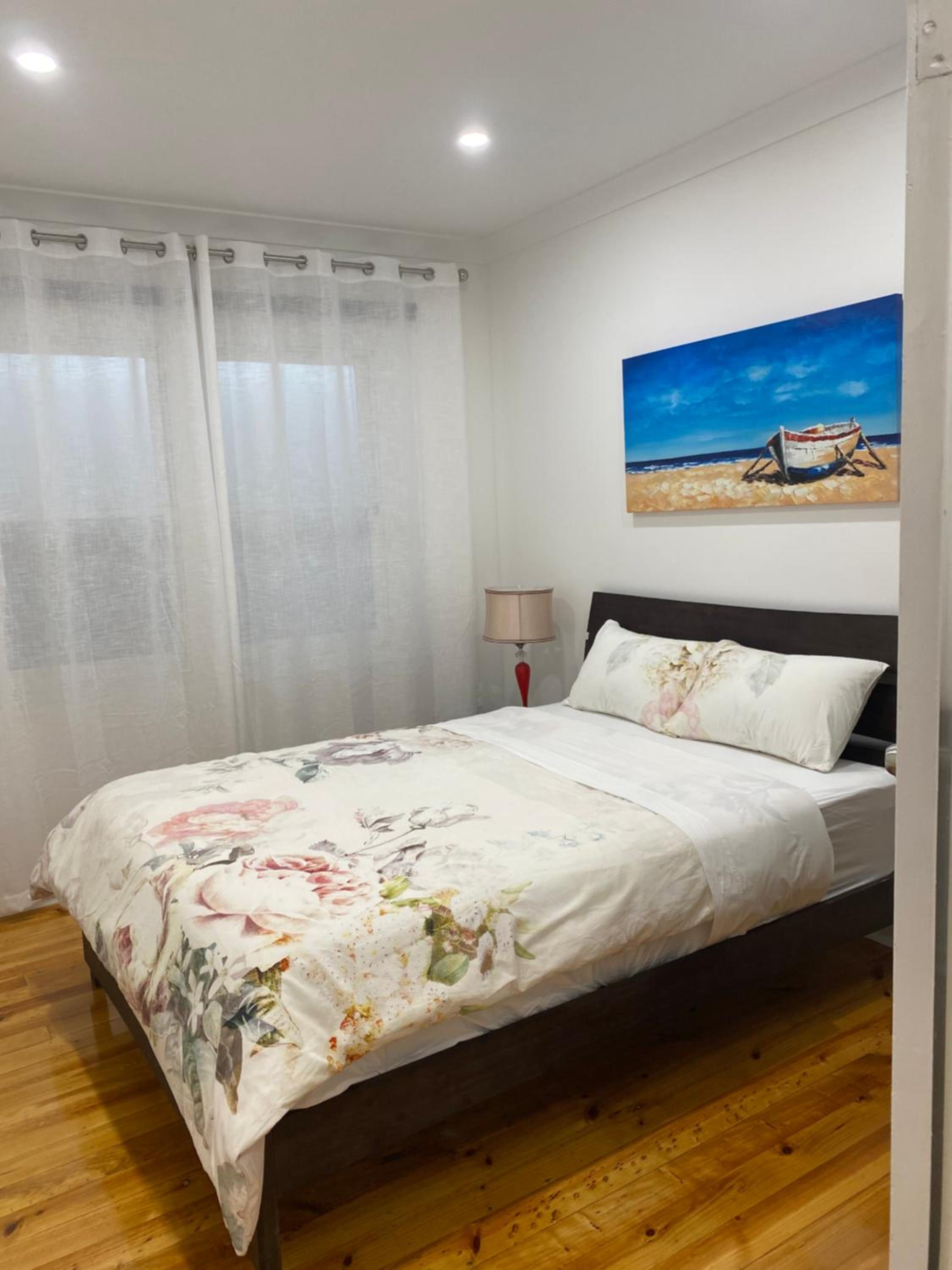 Beautiful 3 Bedrooms BNB between Airport and Sea