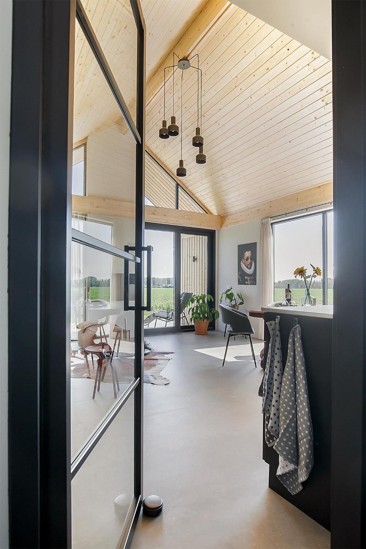 Photo 36