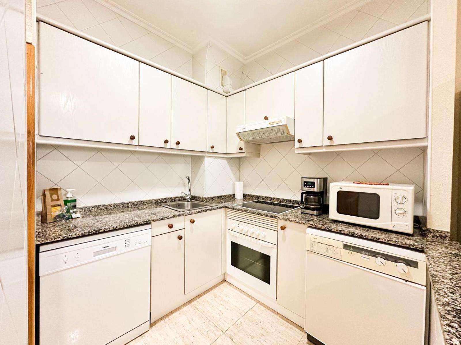 Apartamento Samil Primera Línea de Playa 3O view 3