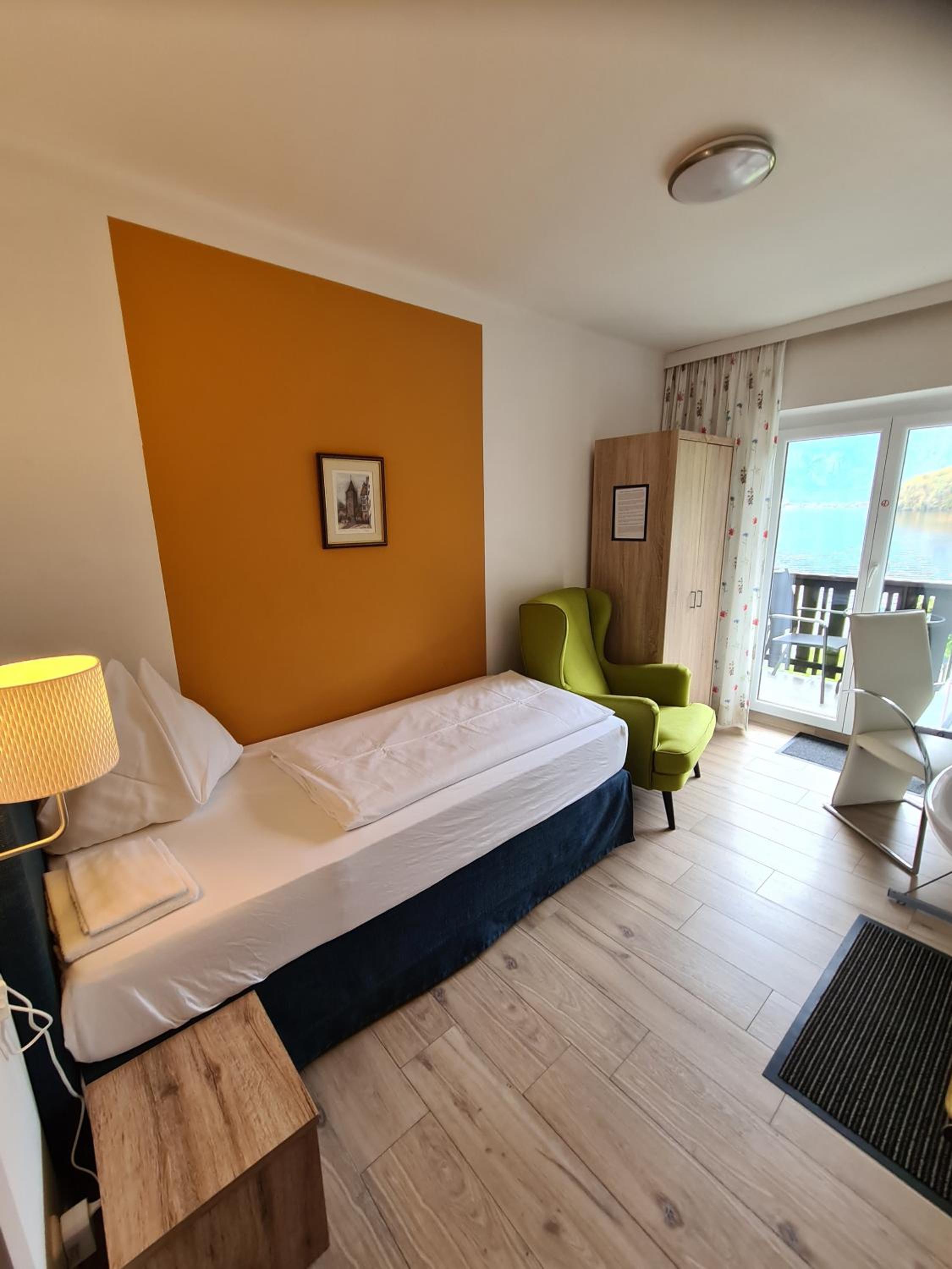 B&B Hallstatt Lake OBERTRAUN self check in