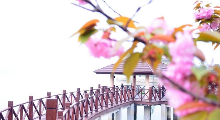 New Century Resort Yuyao Siming Lake