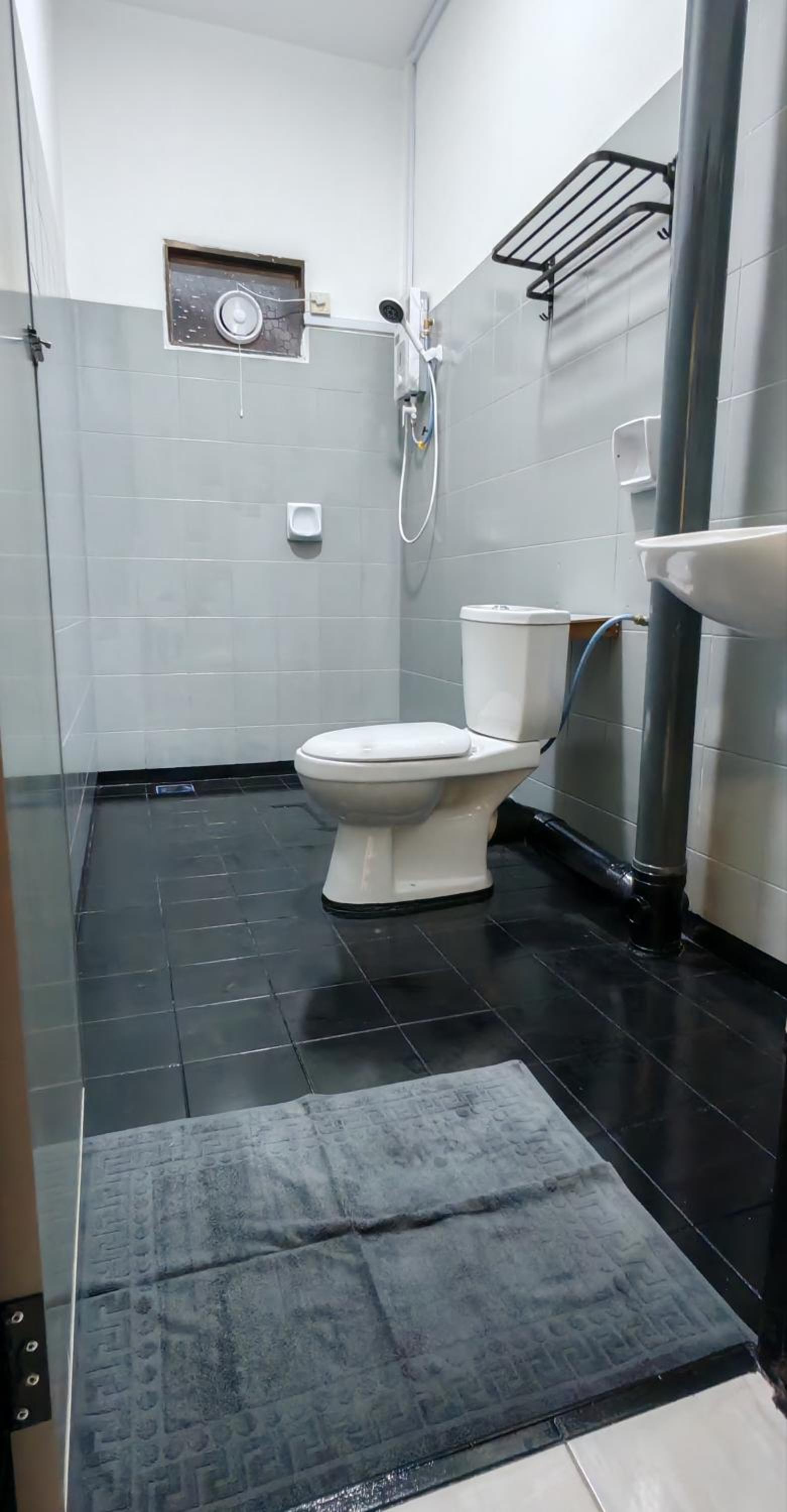 23 Inn Singlebed Share Bathroom No Window photo 4