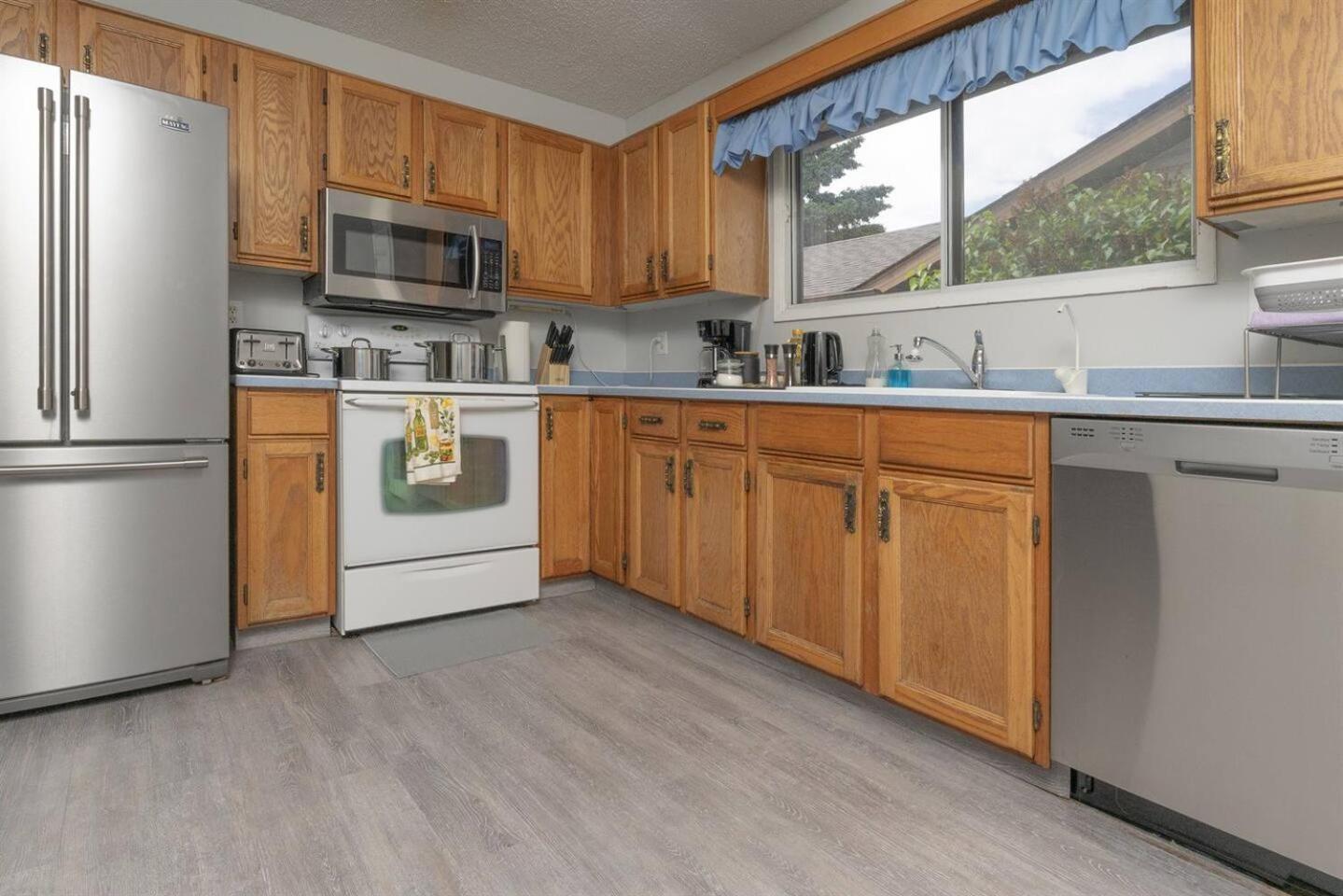 Charming 7BR Home for up to 16 sleeps