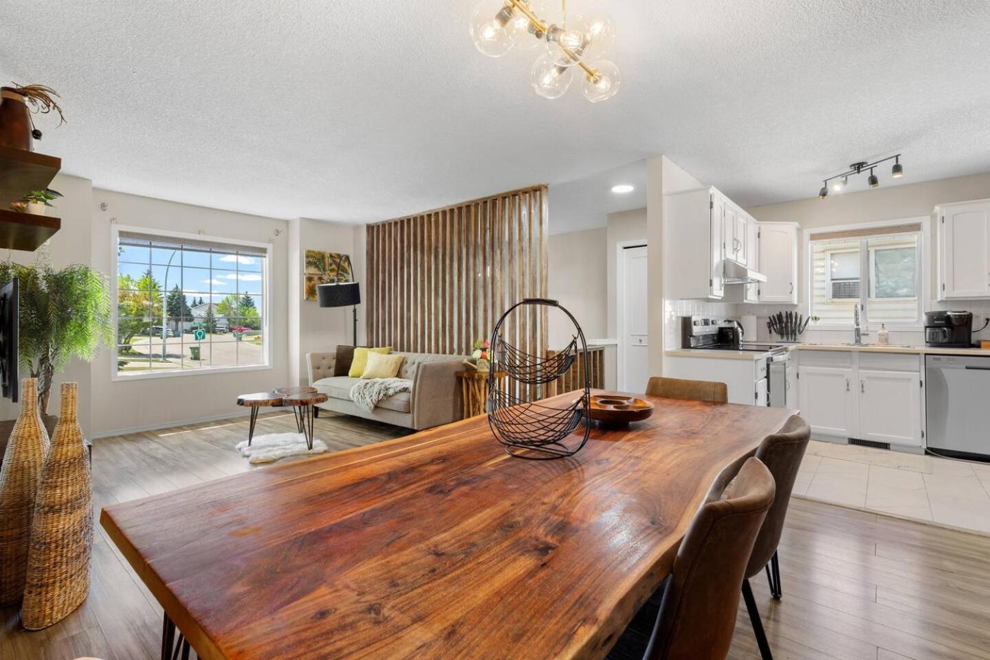 Urban Country Living, up to 10 guests