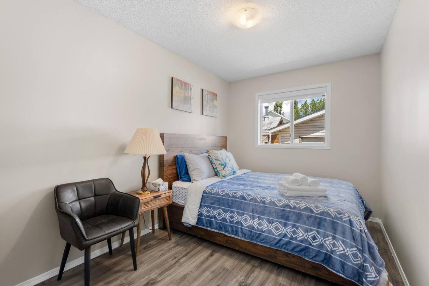 Urban Country Living, up to 10 guests