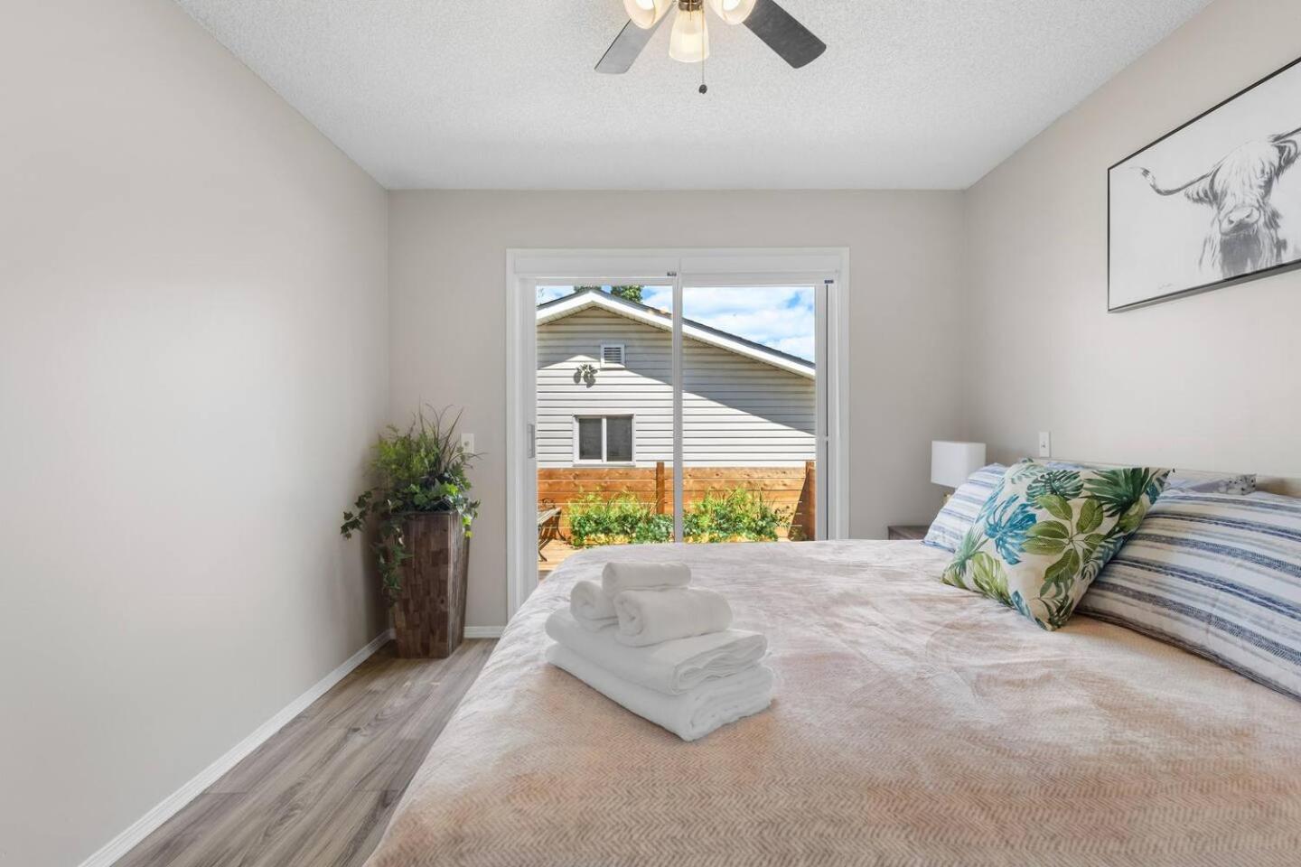 Urban Country Living, up to 10 guests