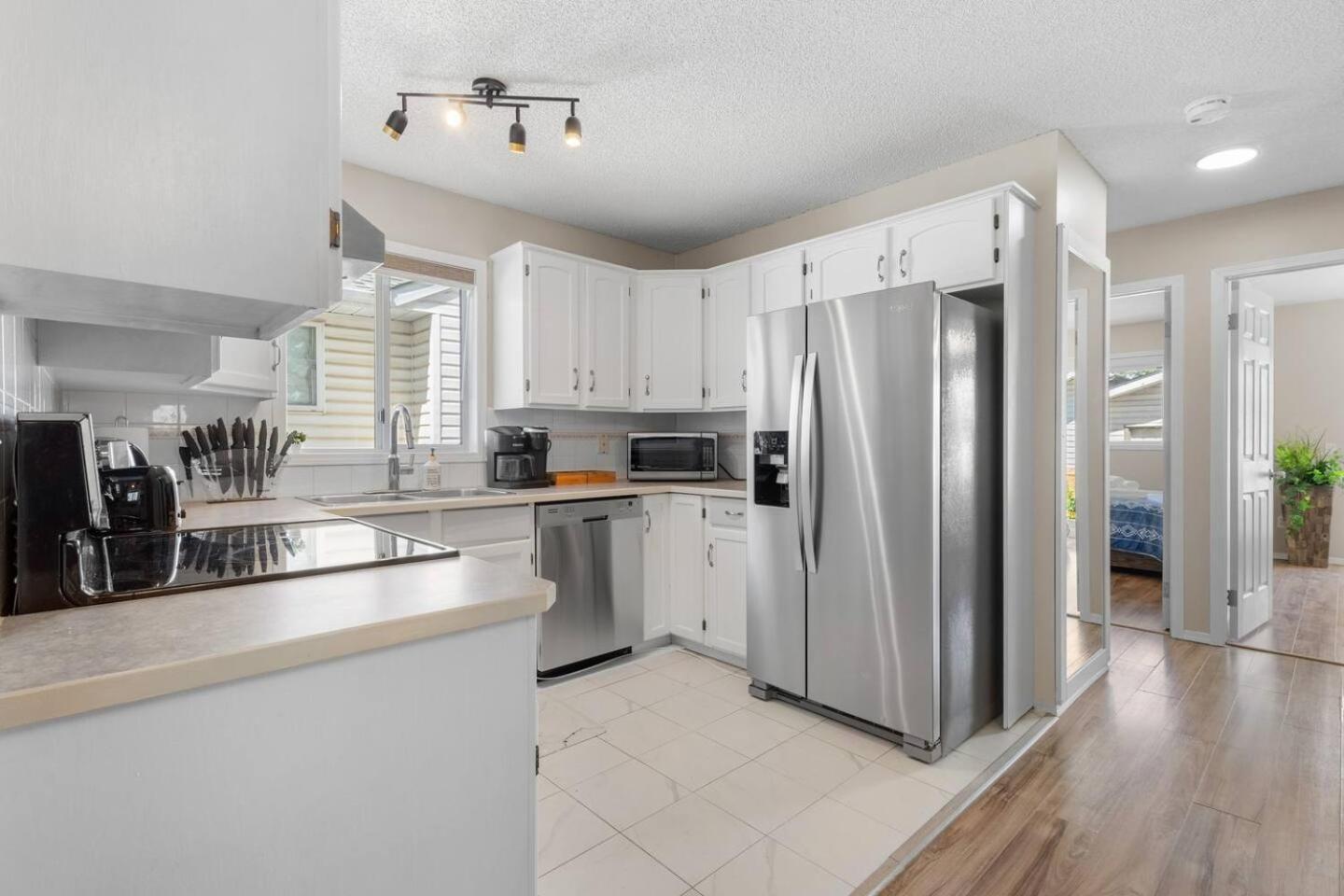 Urban Country Living, up to 10 guests