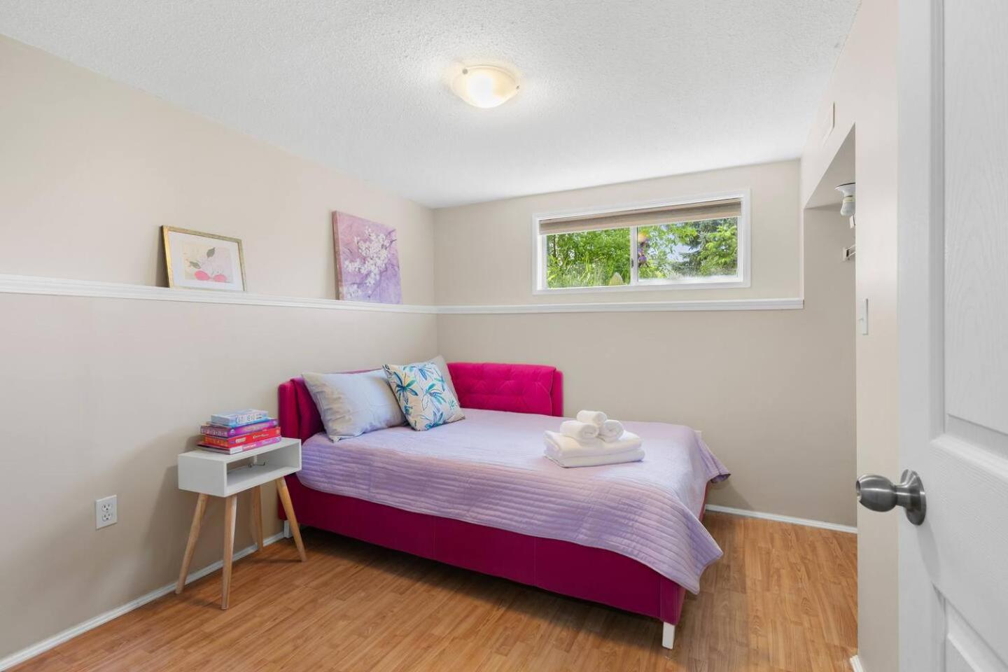 Urban Country Living, up to 10 guests