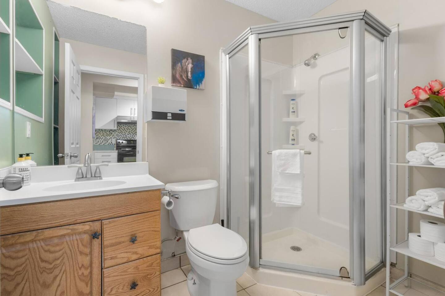 Urban Country Living, up to 10 guests