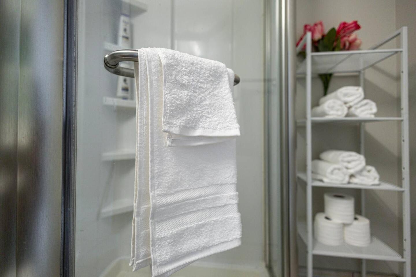 Urban Country Living, up to 10 guests
