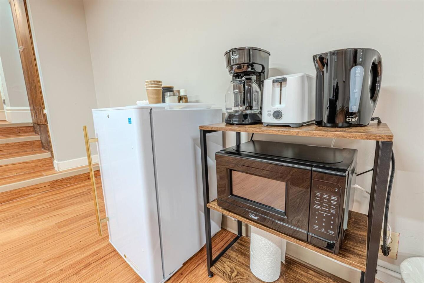 On the TransCanada, AC, 3BR, 3Sofa Bed for upto 12 sleeps