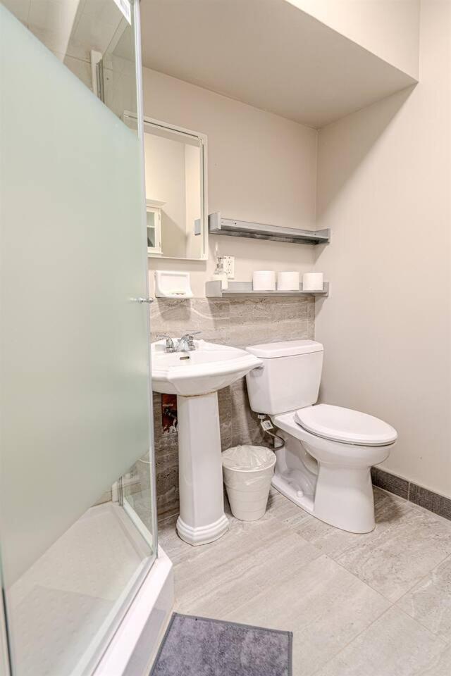 On the TransCanada, AC, 3BR, 3Sofa Bed for upto 12 sleeps