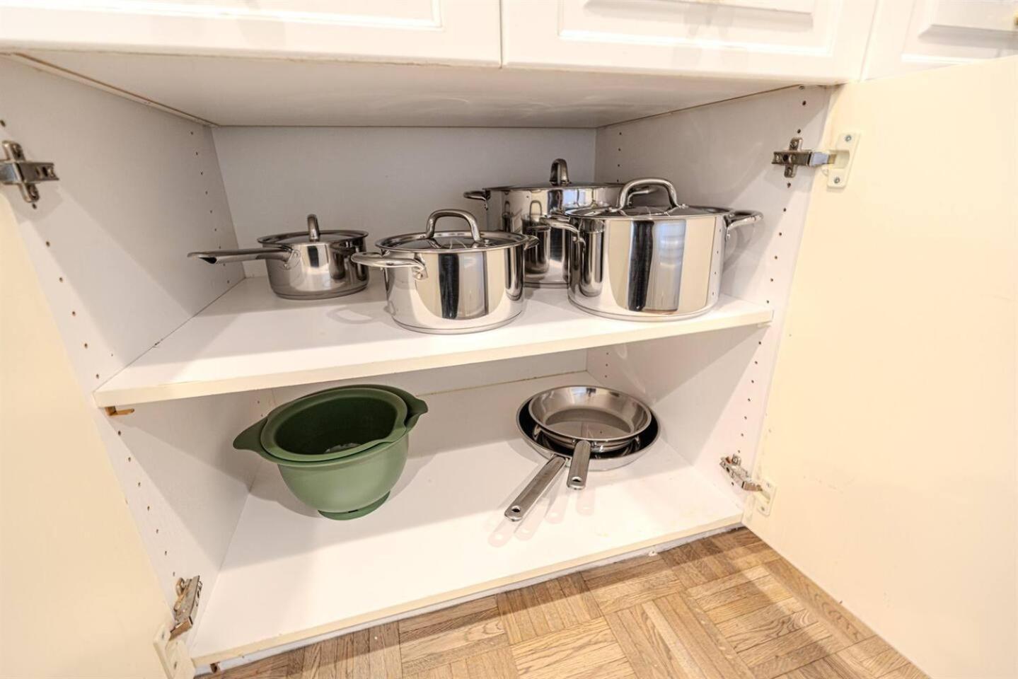 On the TransCanada, AC, 3BR, 3Sofa Bed for upto 12 sleeps