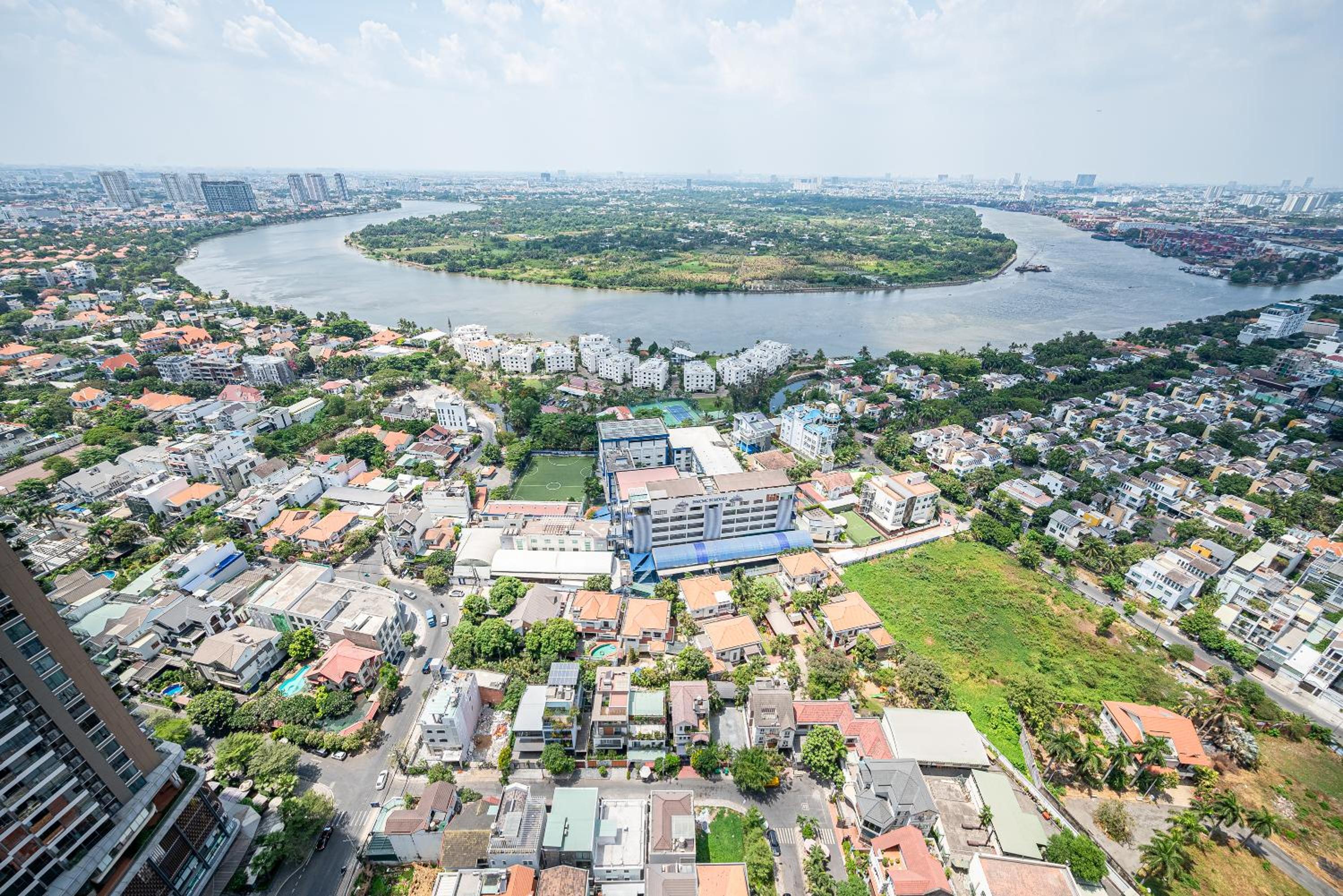 Lumiere Riverside Condotel in HCMC