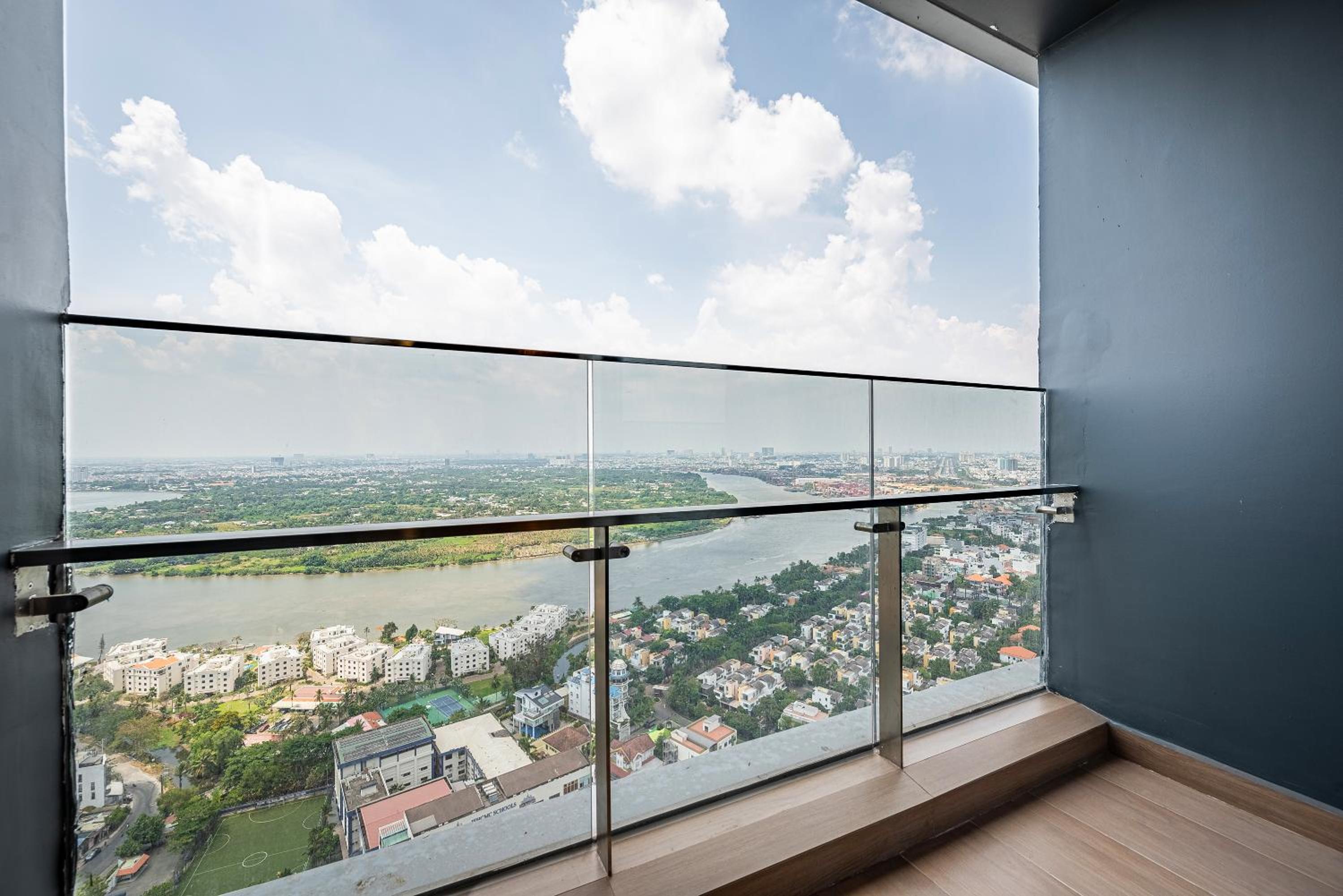 Lumiere Riverside Condotel in HCMC
