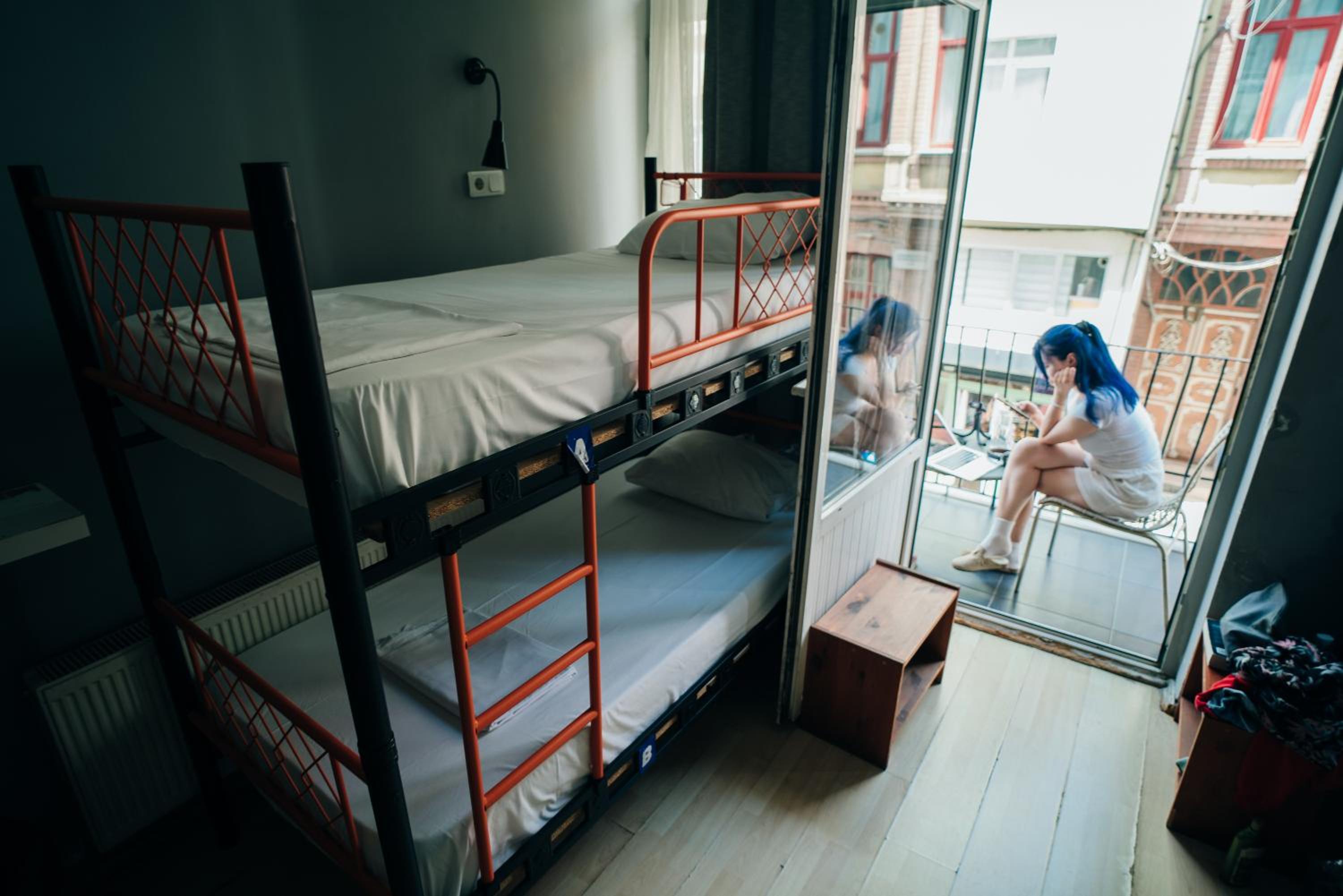 Hush Hostel Lounge