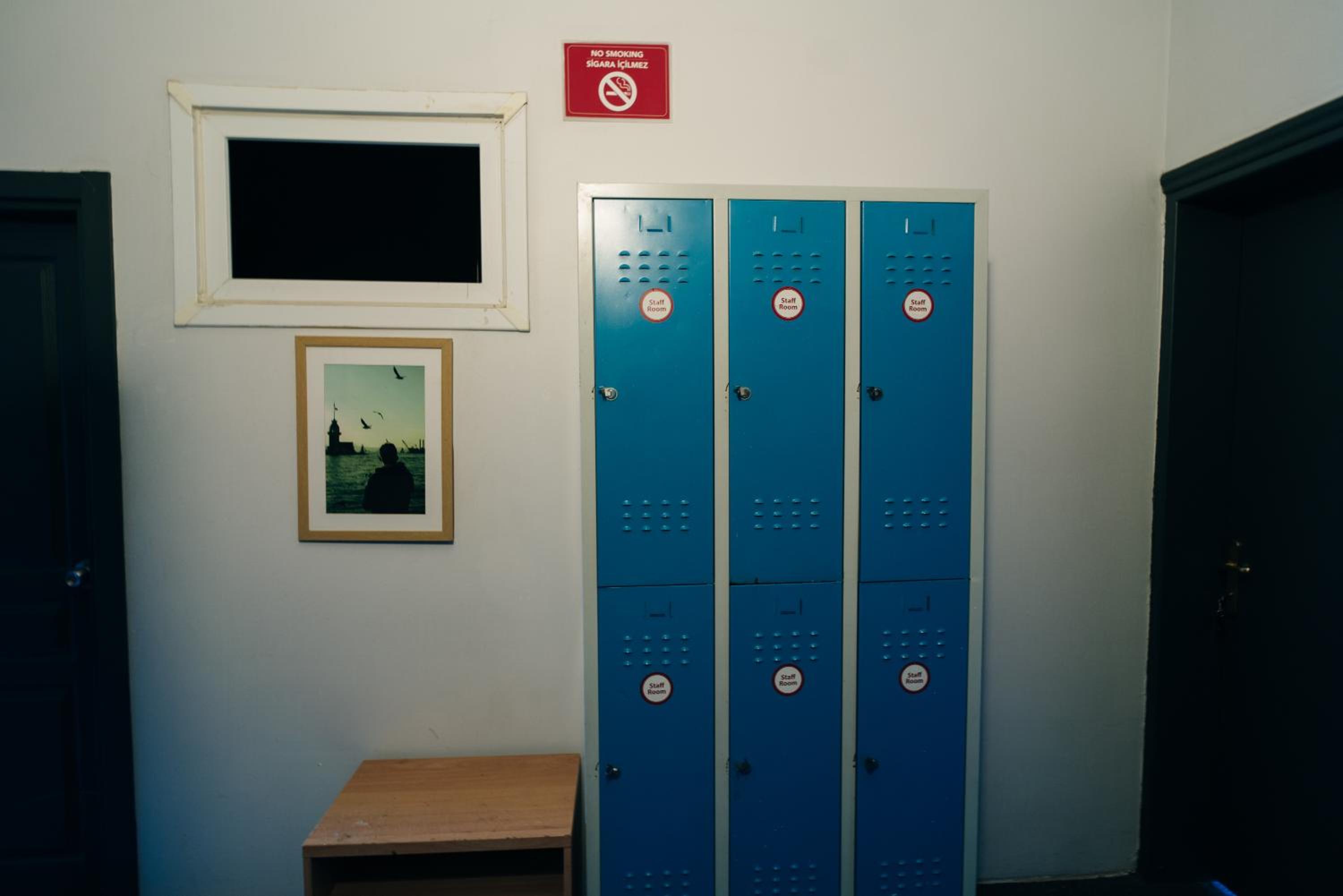 Hush Hostel Lounge