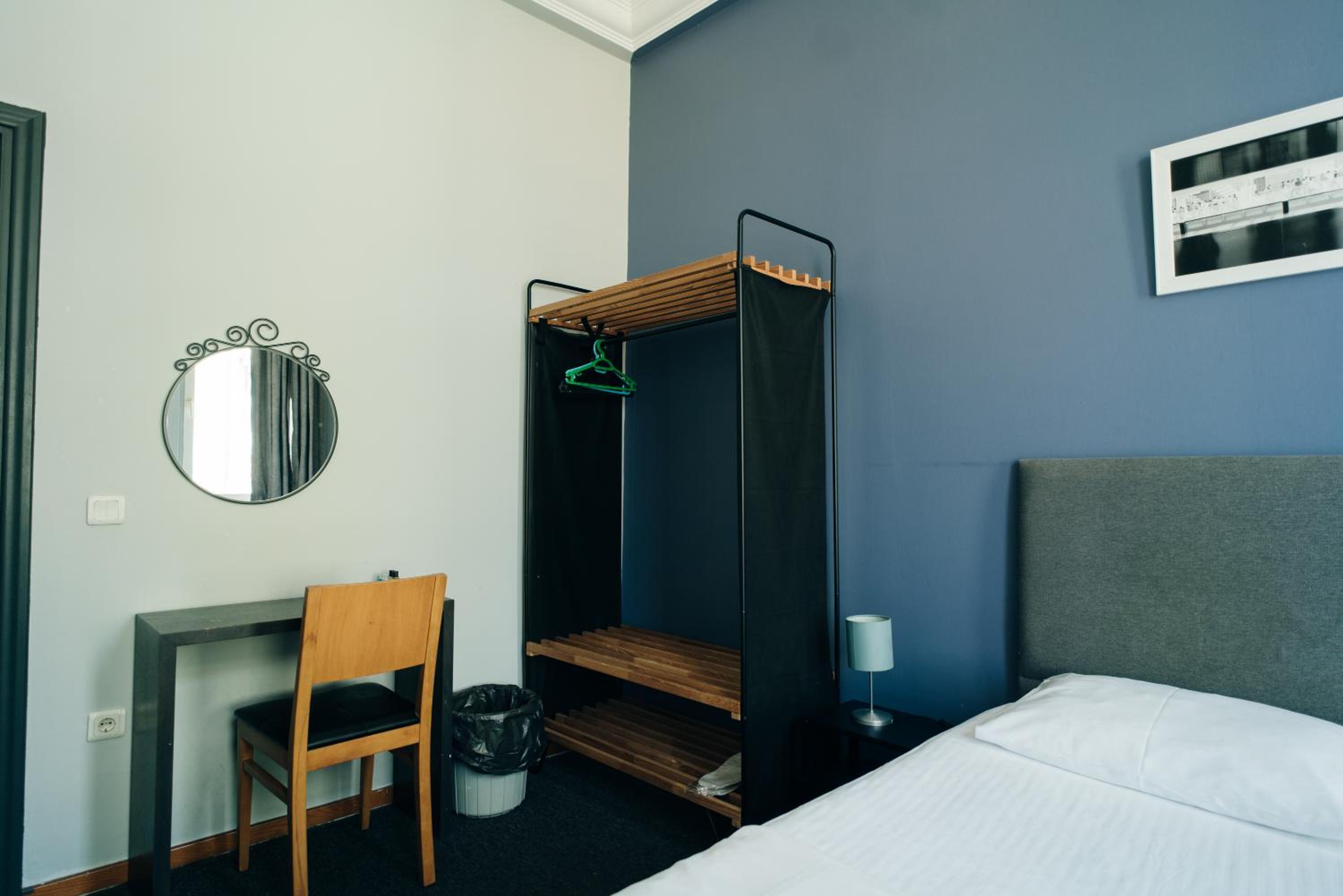 Hush Hostel Lounge
