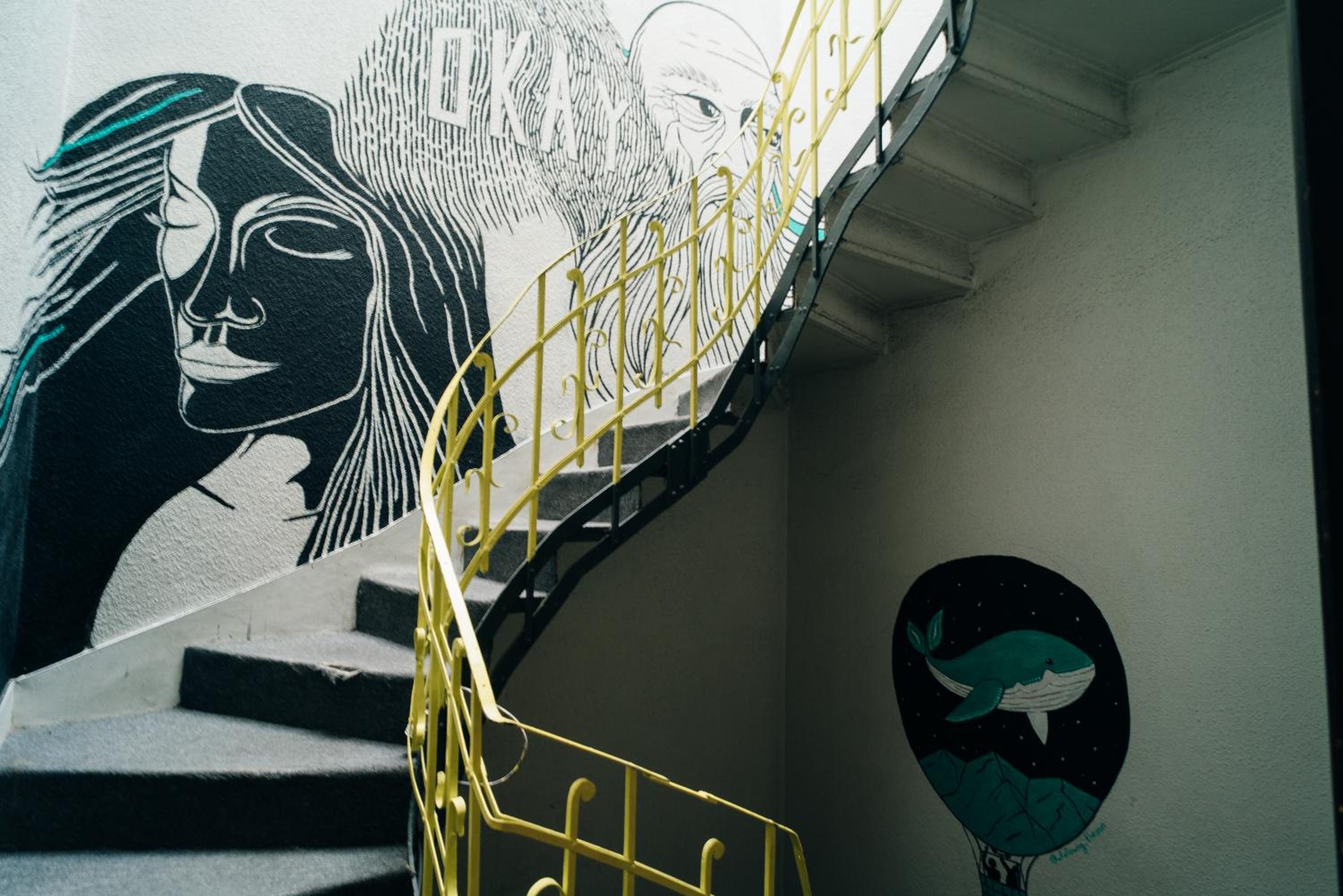 Hush Hostel Lounge