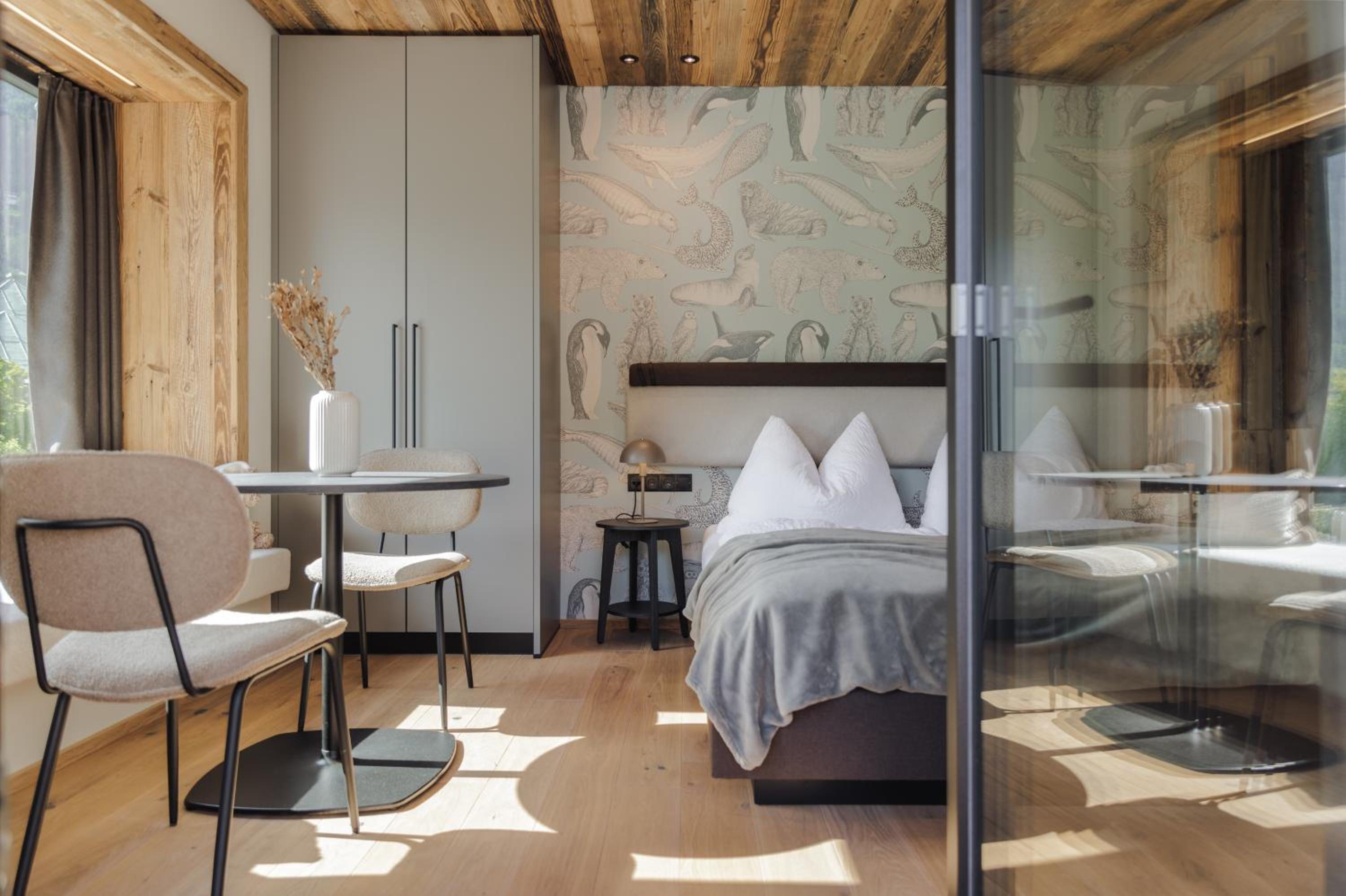 Zellrooms