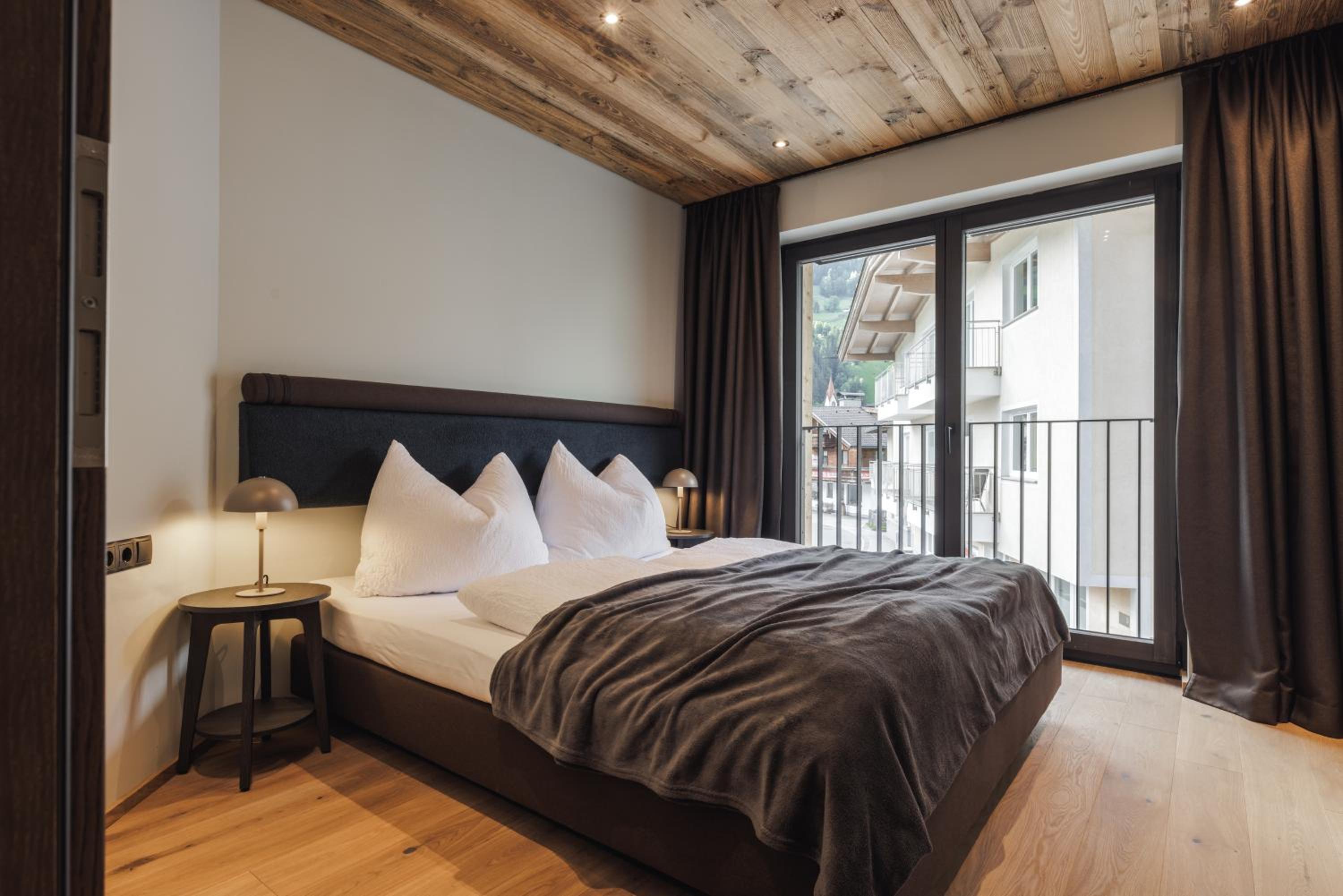 Zellrooms
