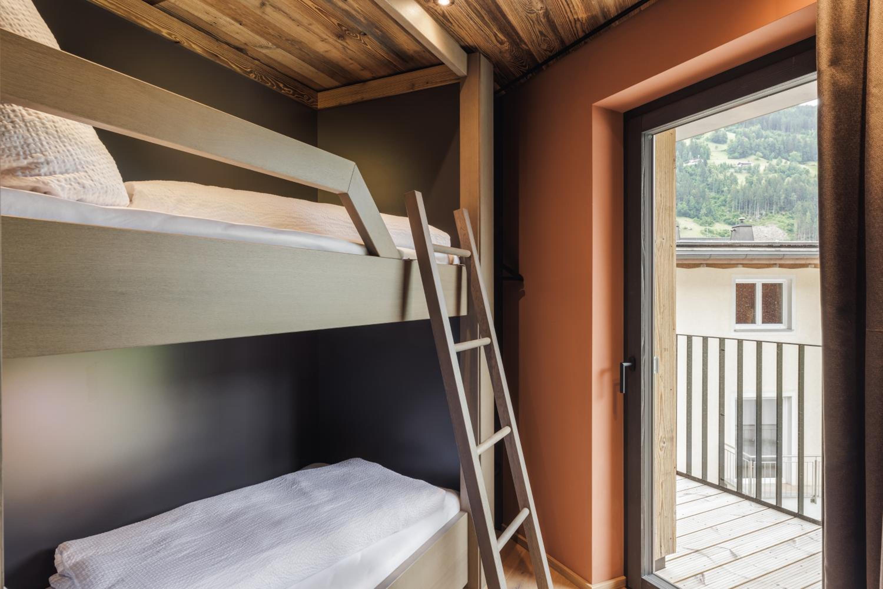 Zellrooms