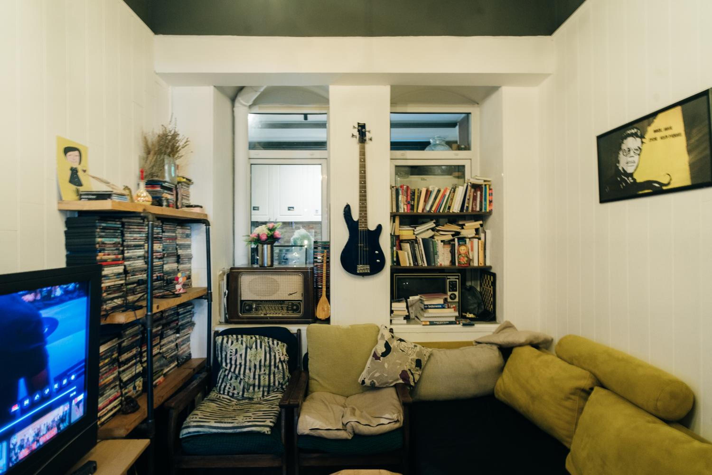 Hush Hostel Lounge