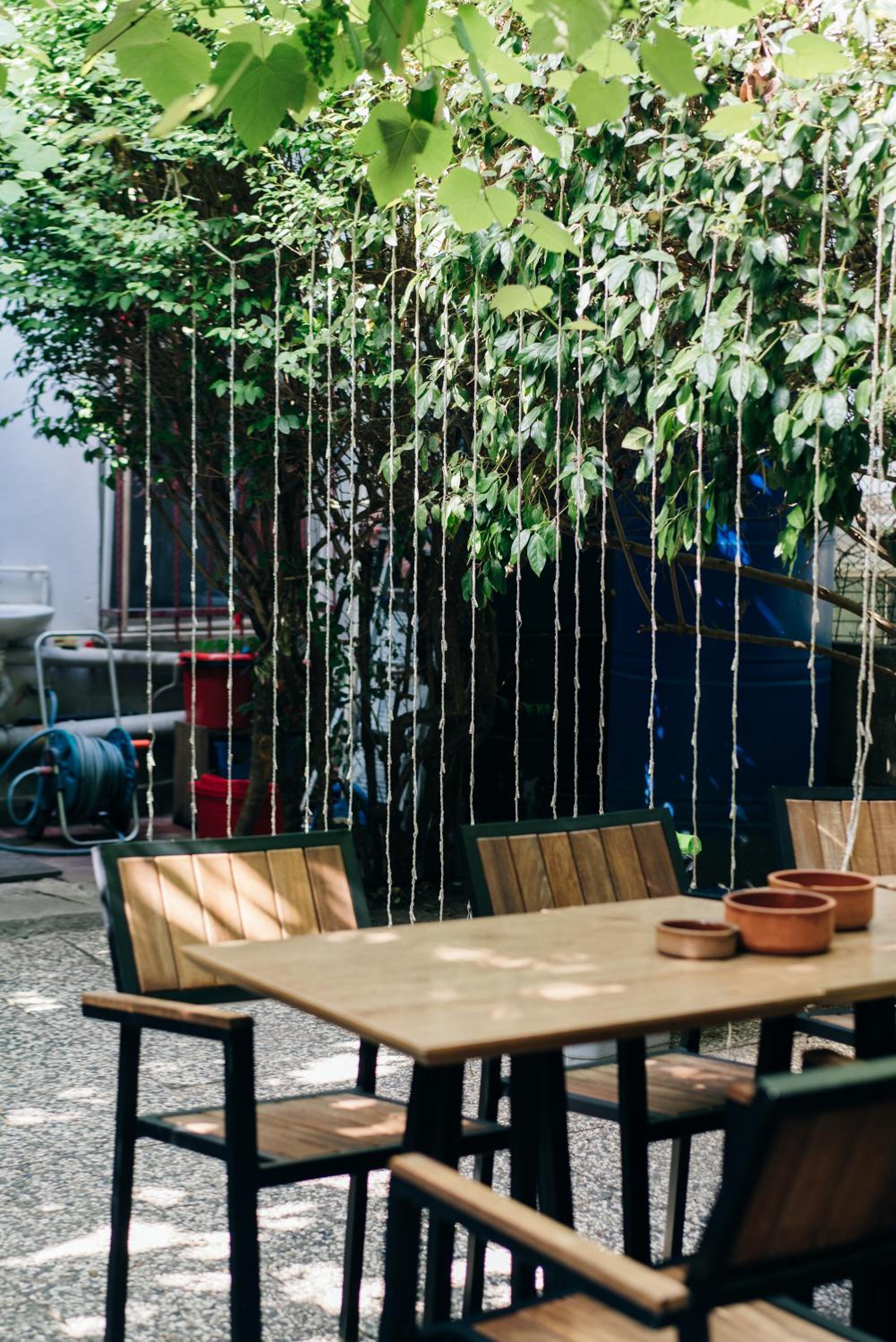 Hush Hostel Lounge