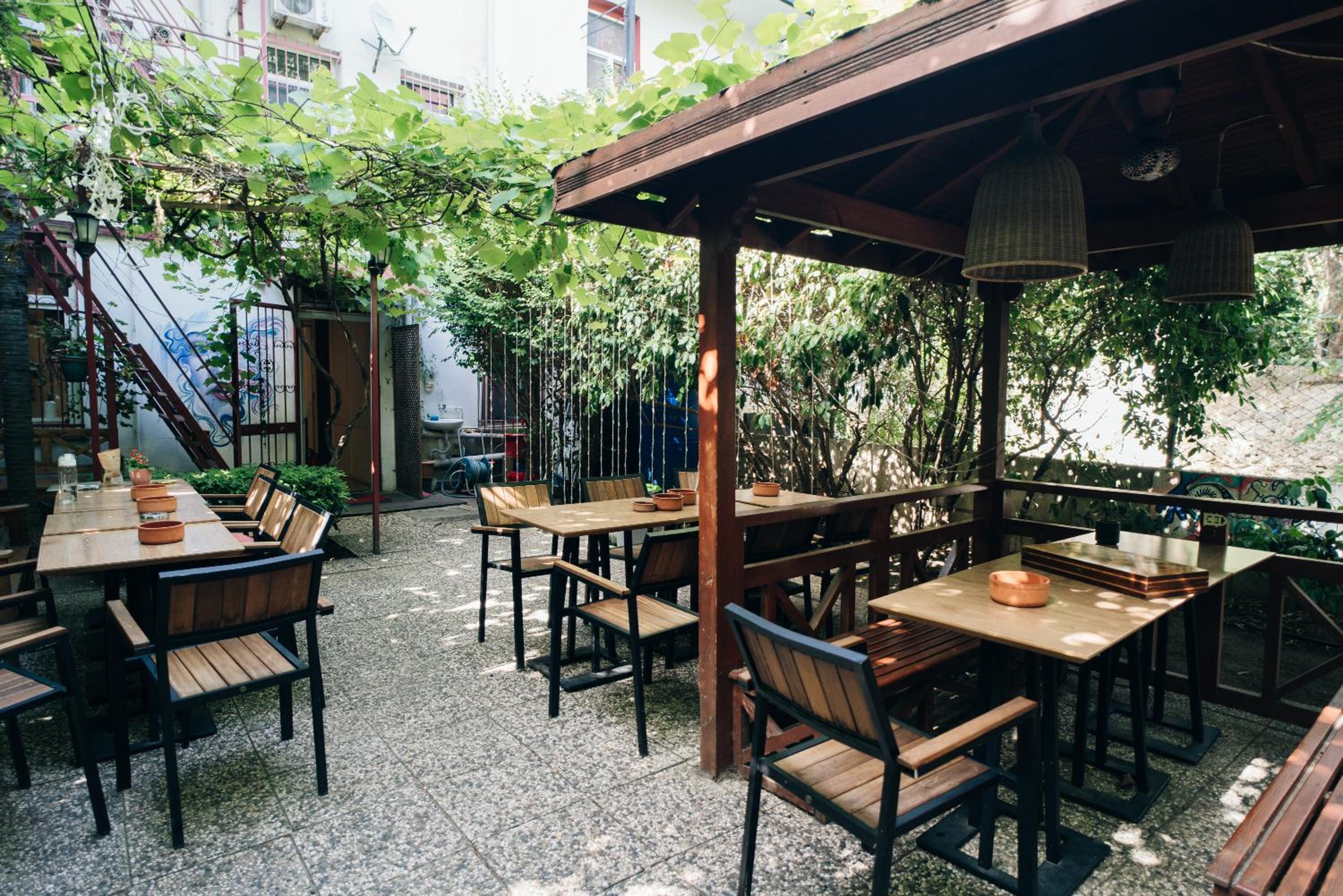 Hush Hostel Lounge