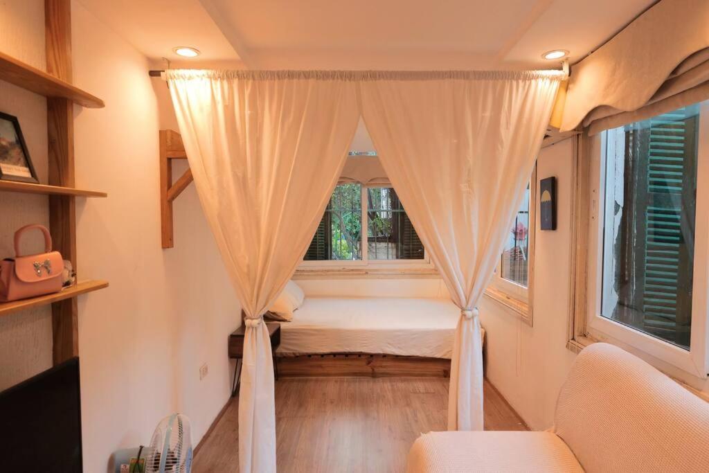 Vintage House in Central of Old Quarter 2 Bedrooms with Healing Vibe
