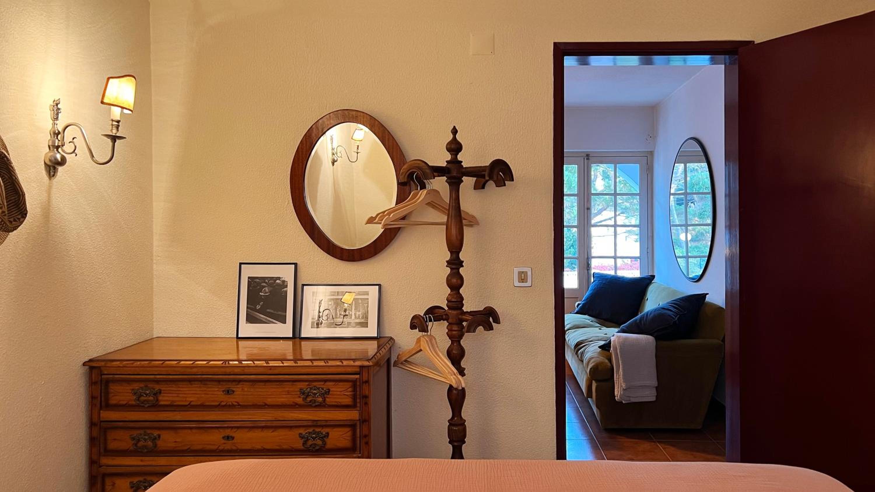 1515 - Authentic Apartment near the Beach