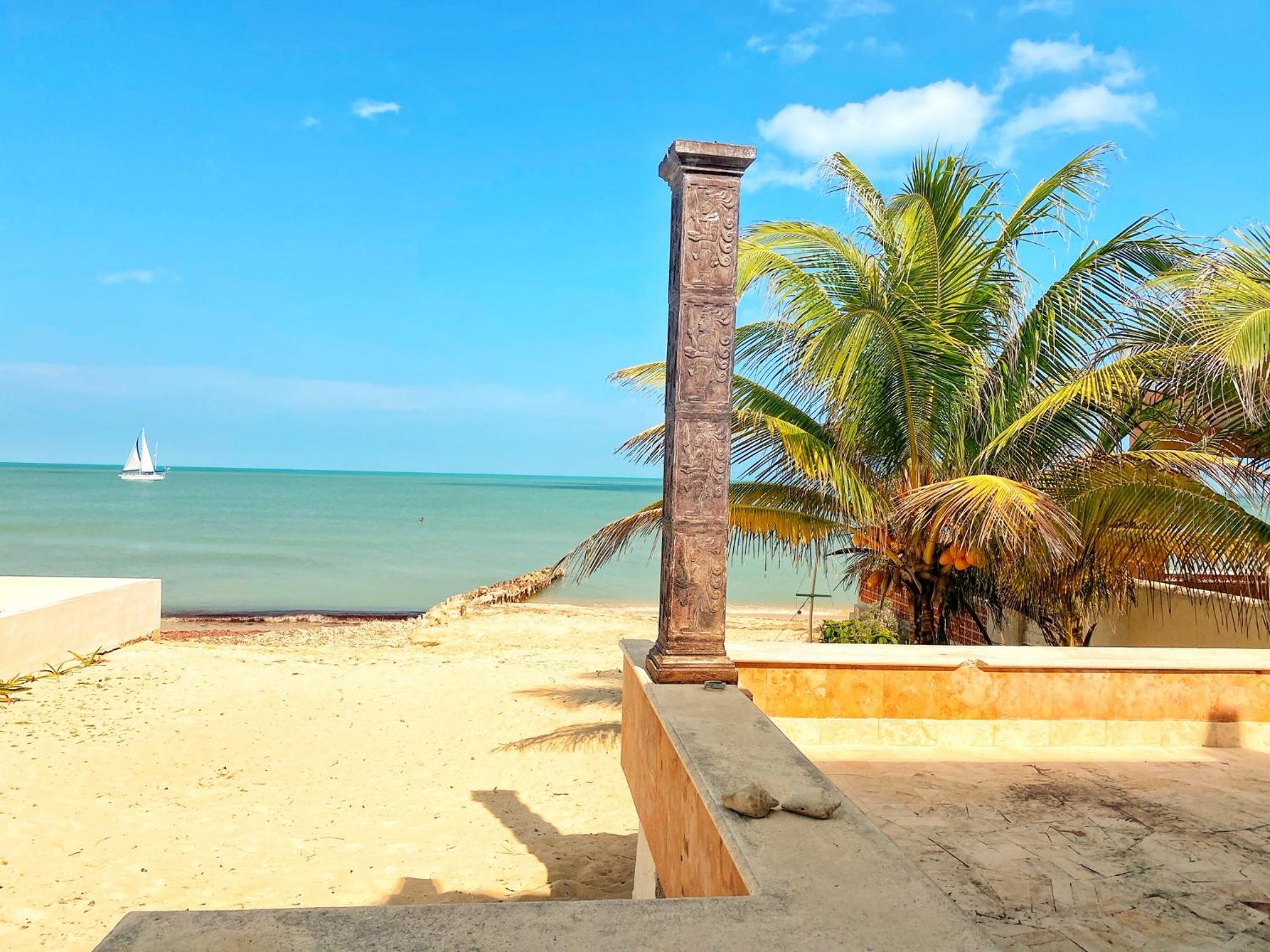 Casa Saltwater Cowboy En La Playa - Beachfront Property view 4