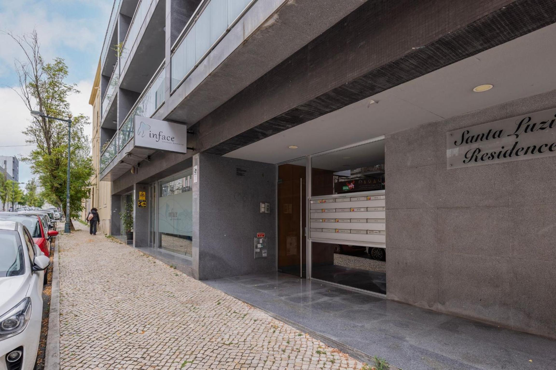 Bright 2BDR Duplex With Balcony by LovelyStay
