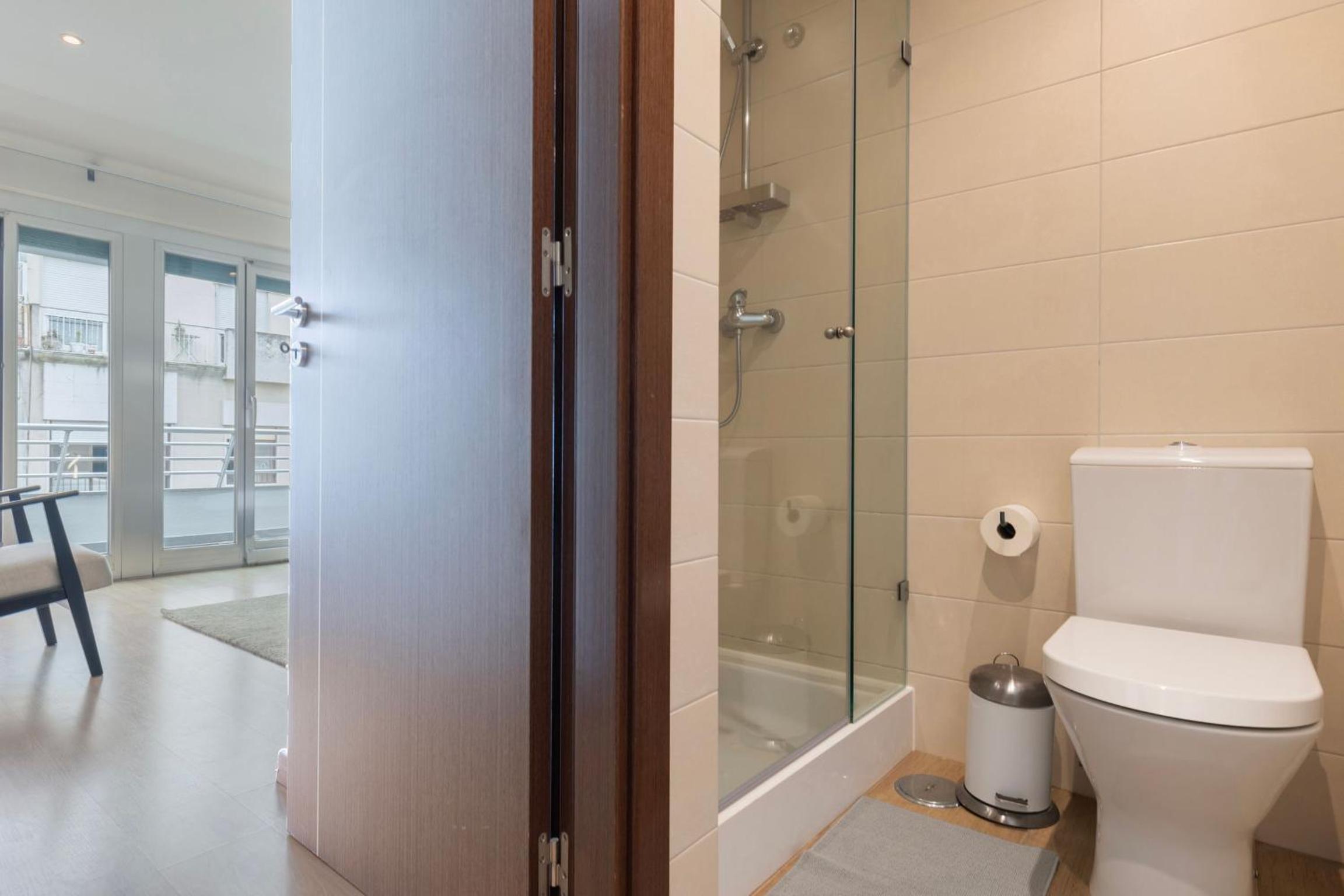 Bright 2BDR Duplex With Balcony by LovelyStay