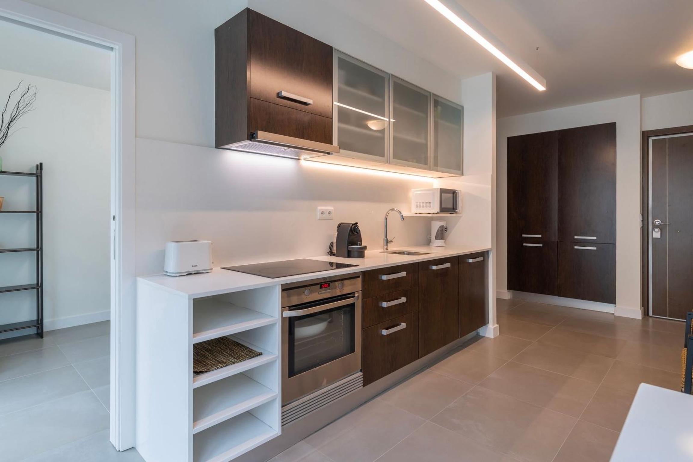 Bright 2BDR Duplex With Balcony by LovelyStay