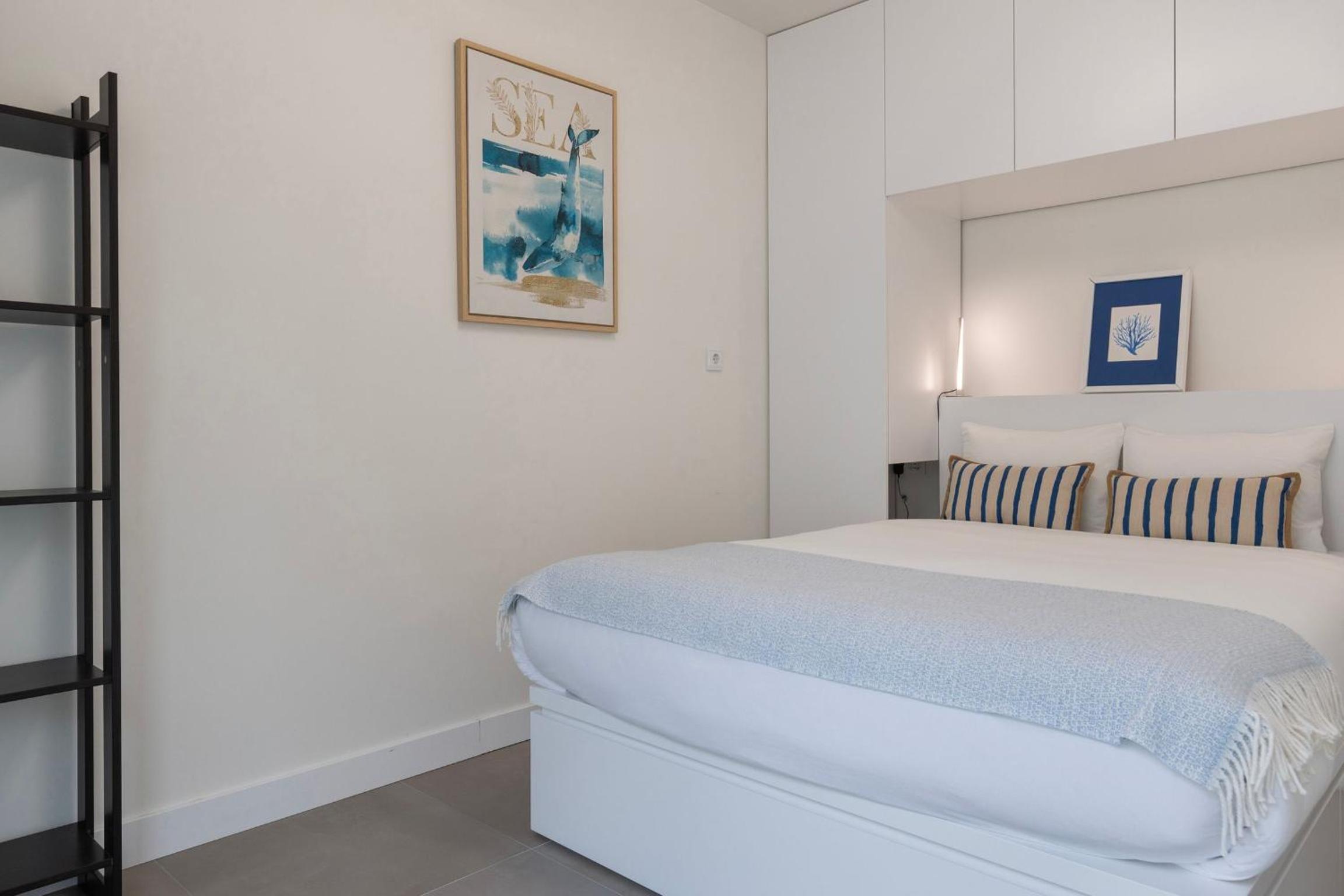 Bright 2BDR Duplex With Balcony by LovelyStay