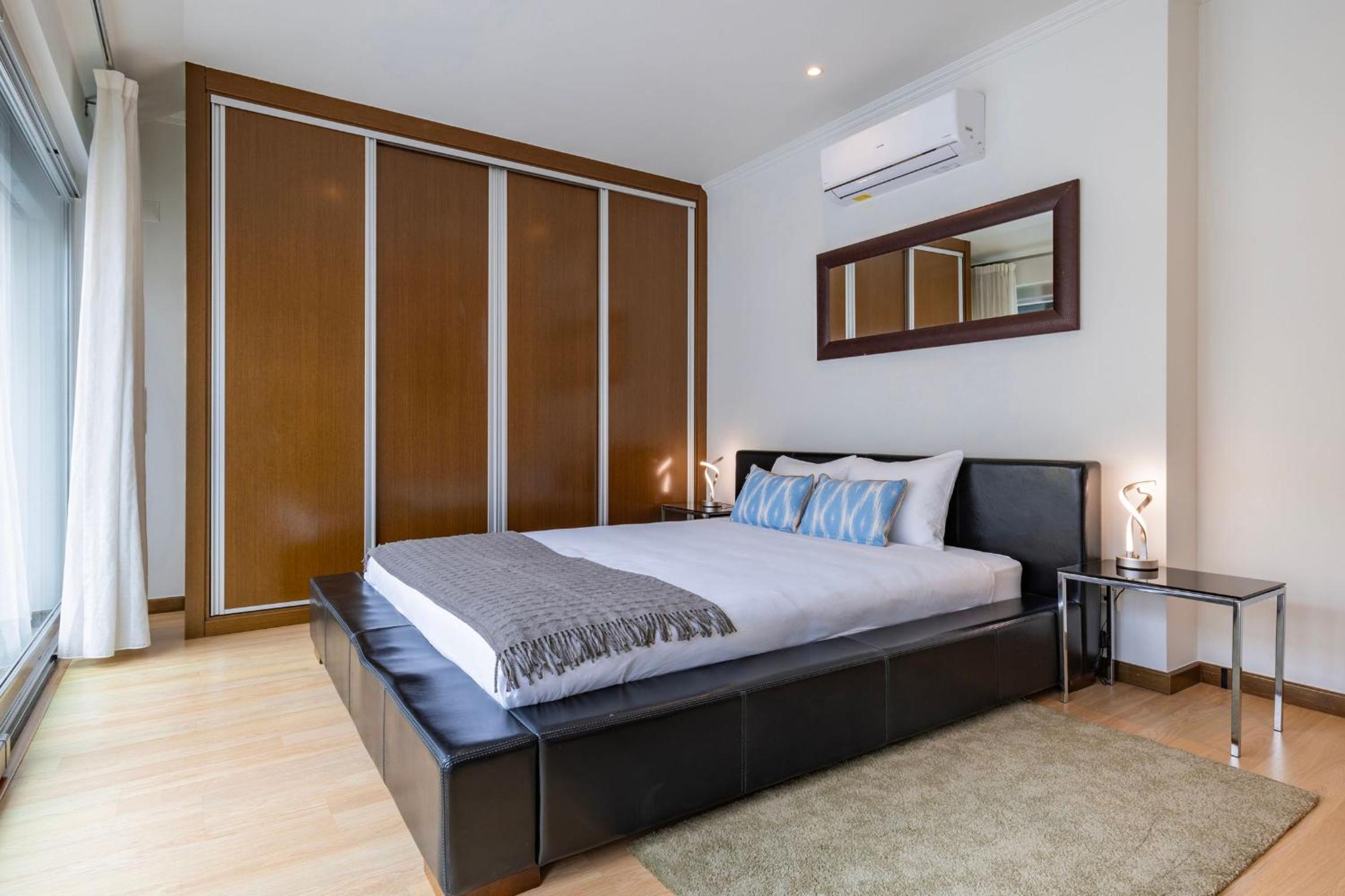 Bright 2BDR Duplex With Balcony by LovelyStay