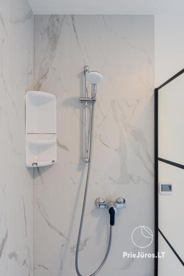 Namas su PRIVAČIU BASEINU ir JACUZZI! view 4
