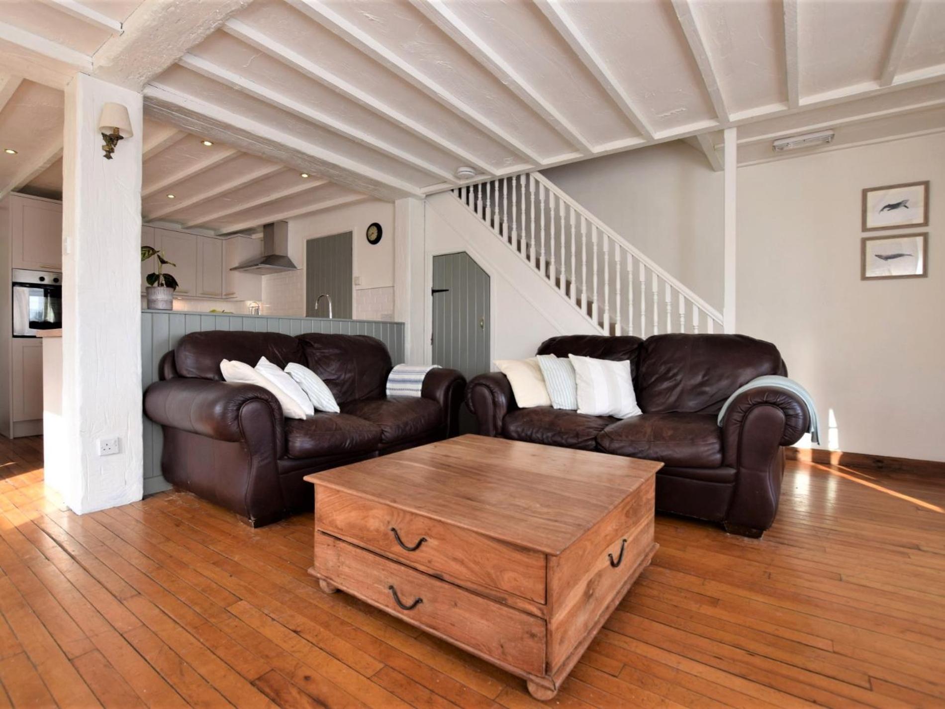 3 Bed in Conwy oc-typll view 2